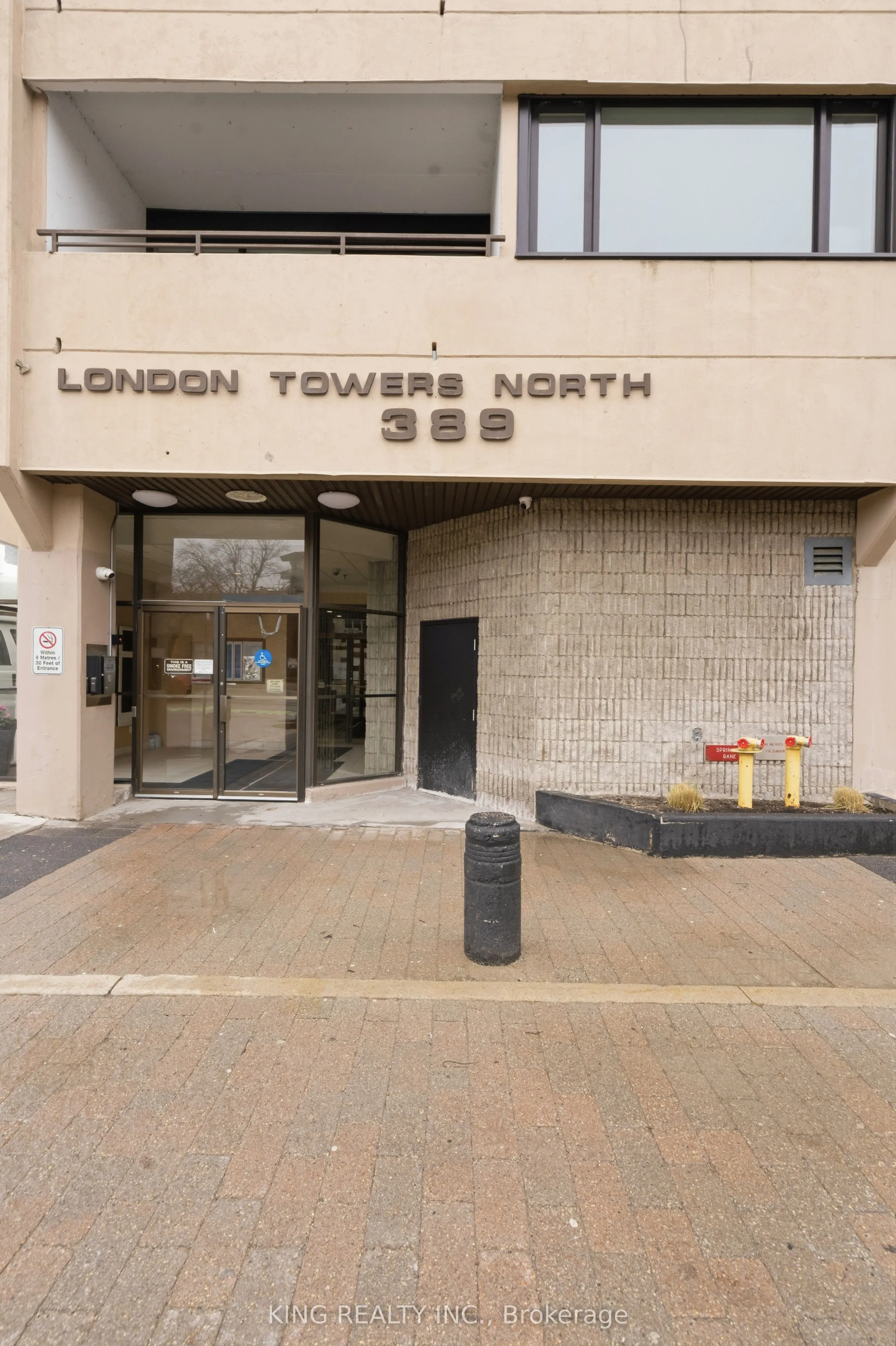 389 Dundas Street #701