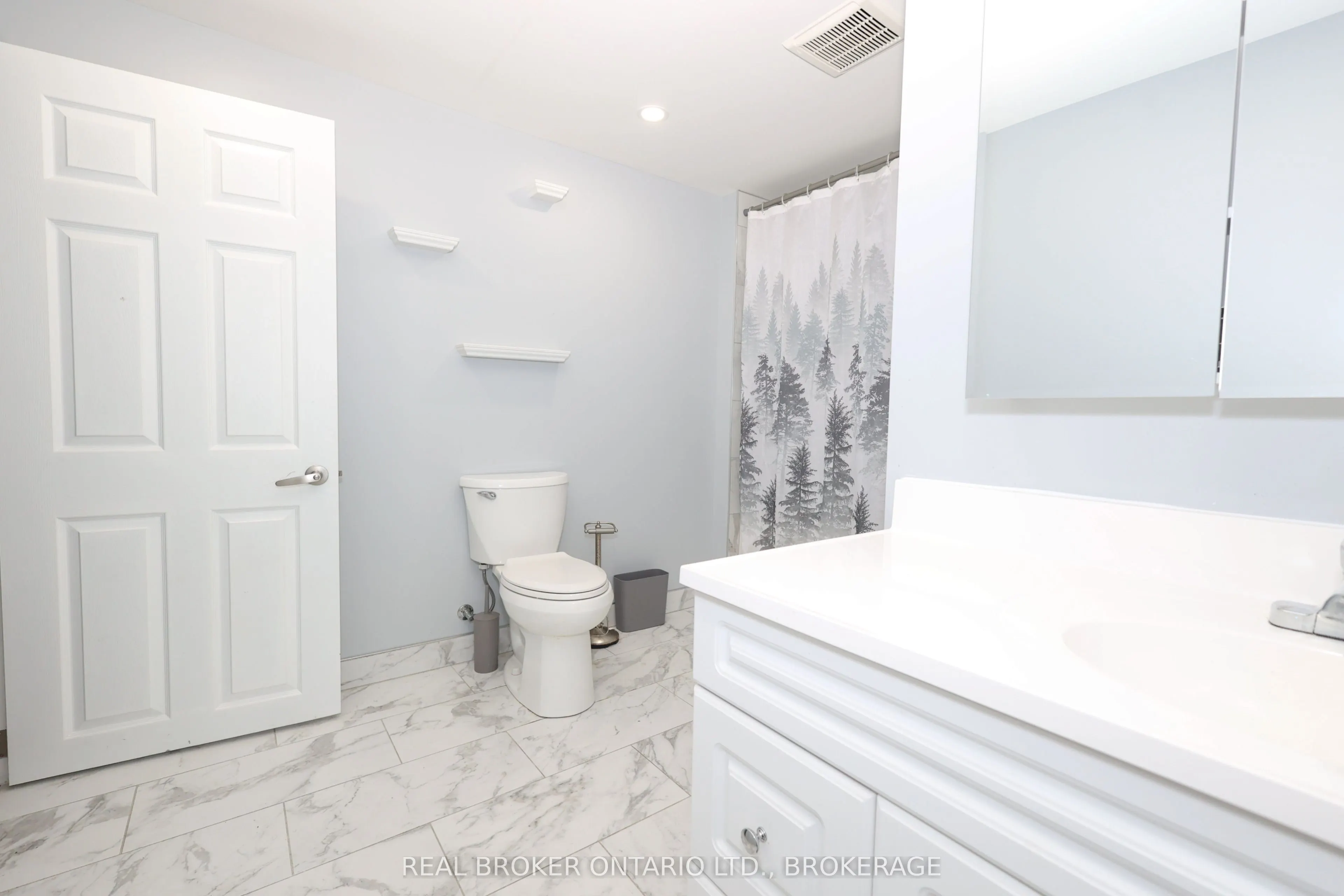 406 Dominion Street S