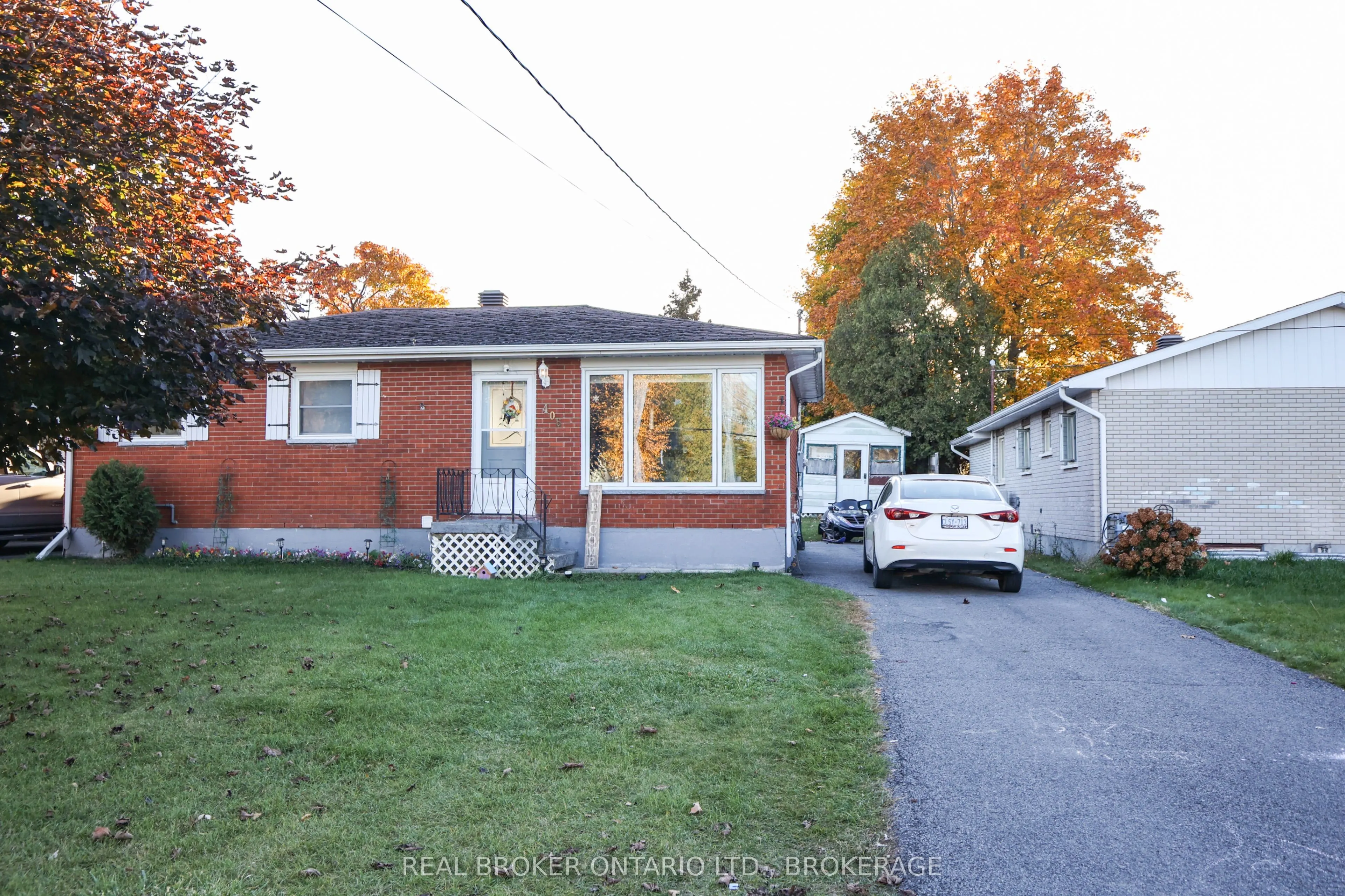 406 Dominion Street S