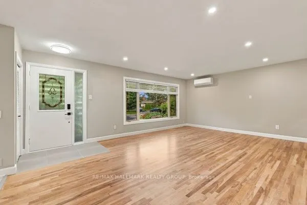 1321 Rideout Crescent