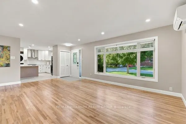 1321 Rideout Crescent