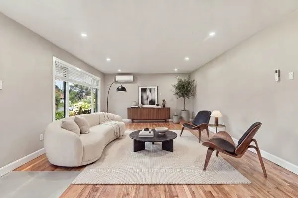 1321 Rideout Crescent