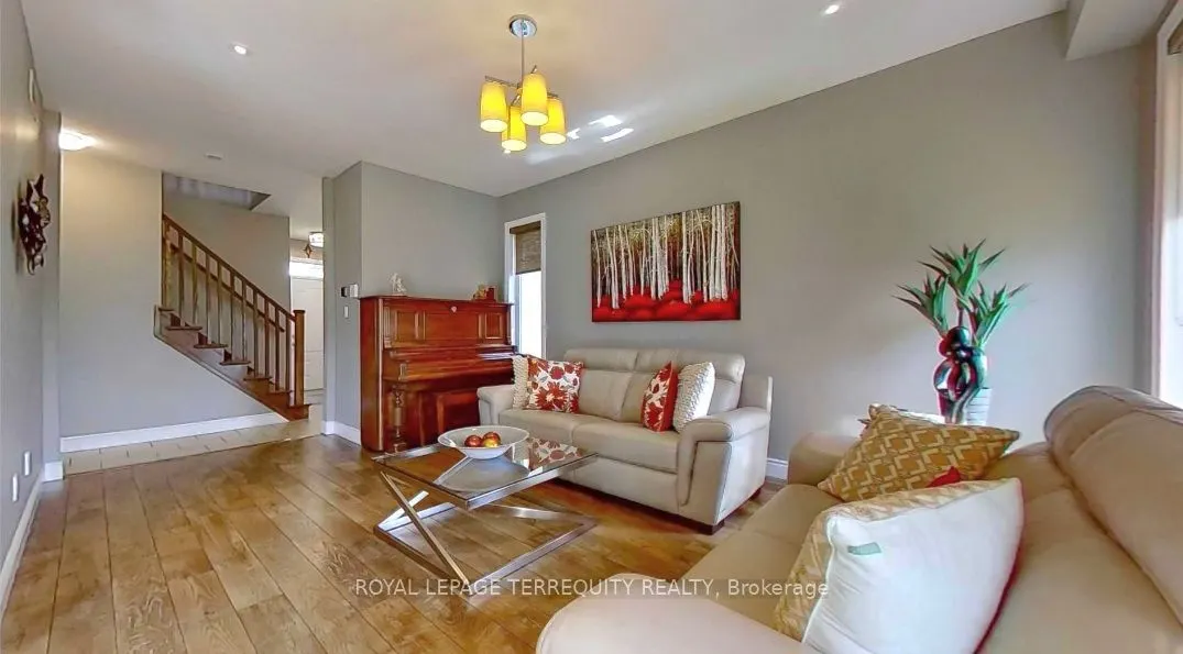 405 Westcroft Drive