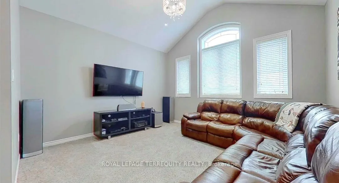 405 Westcroft Drive