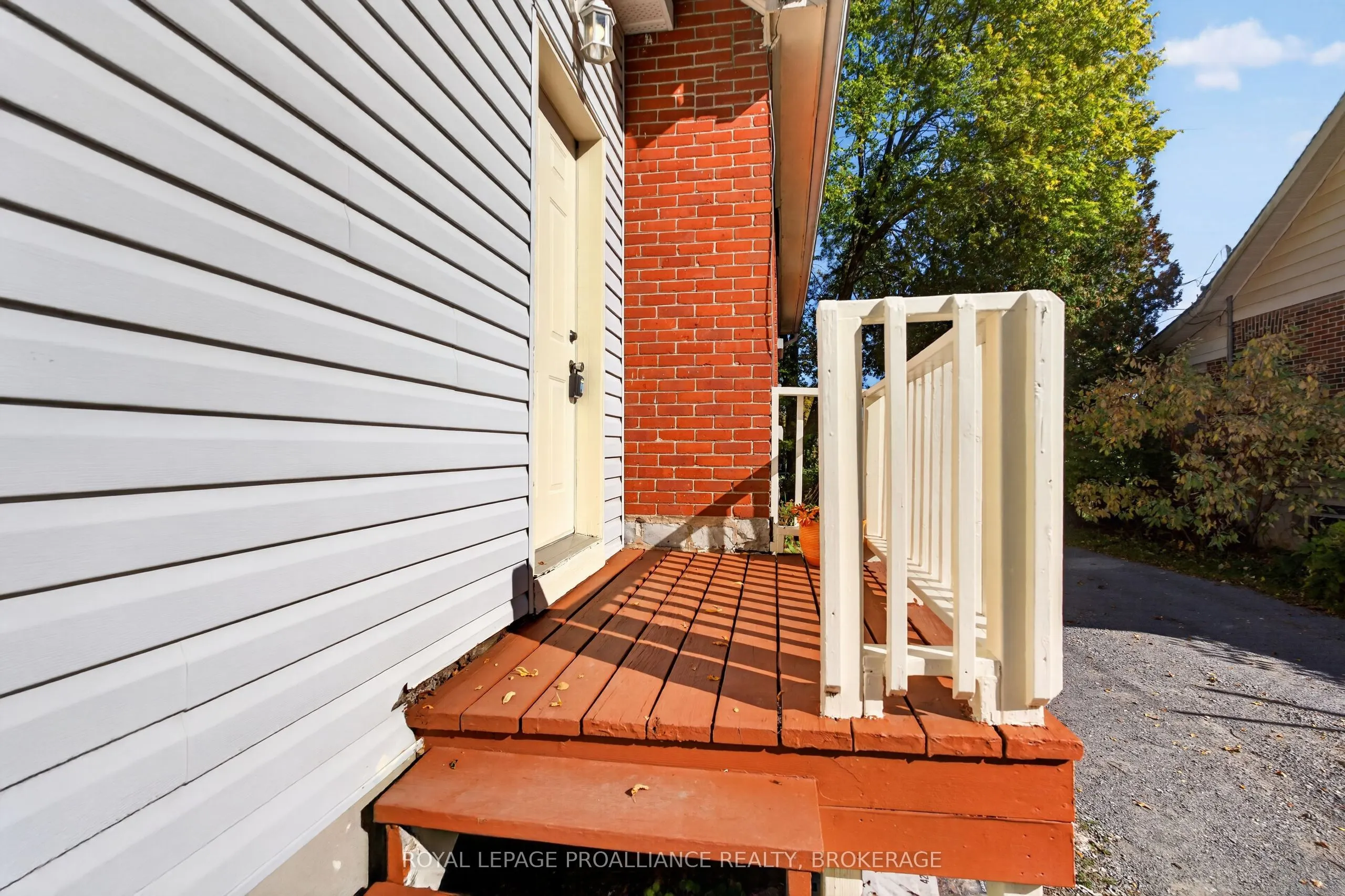 548 Division Street
