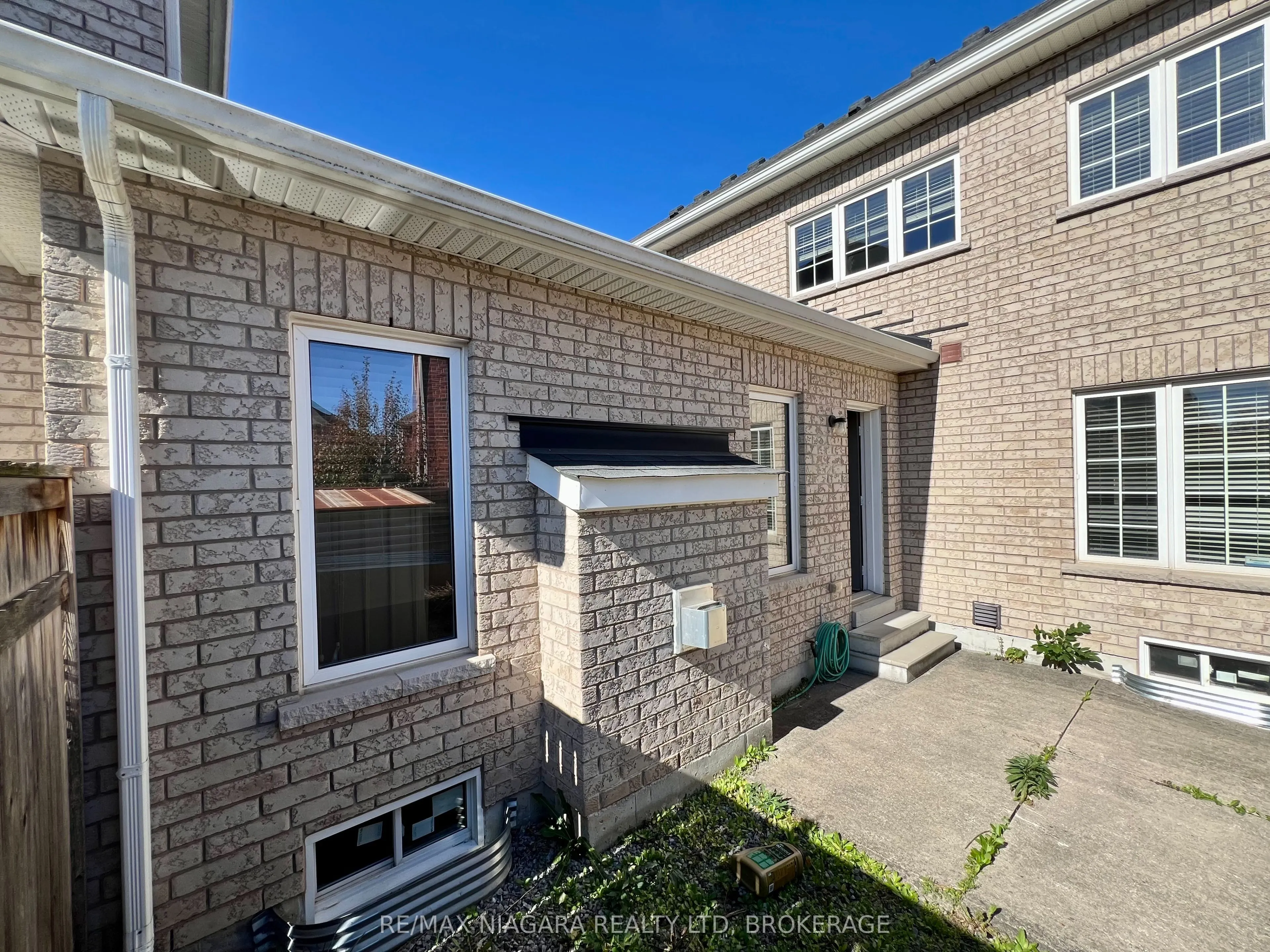 11 Keith Crescent