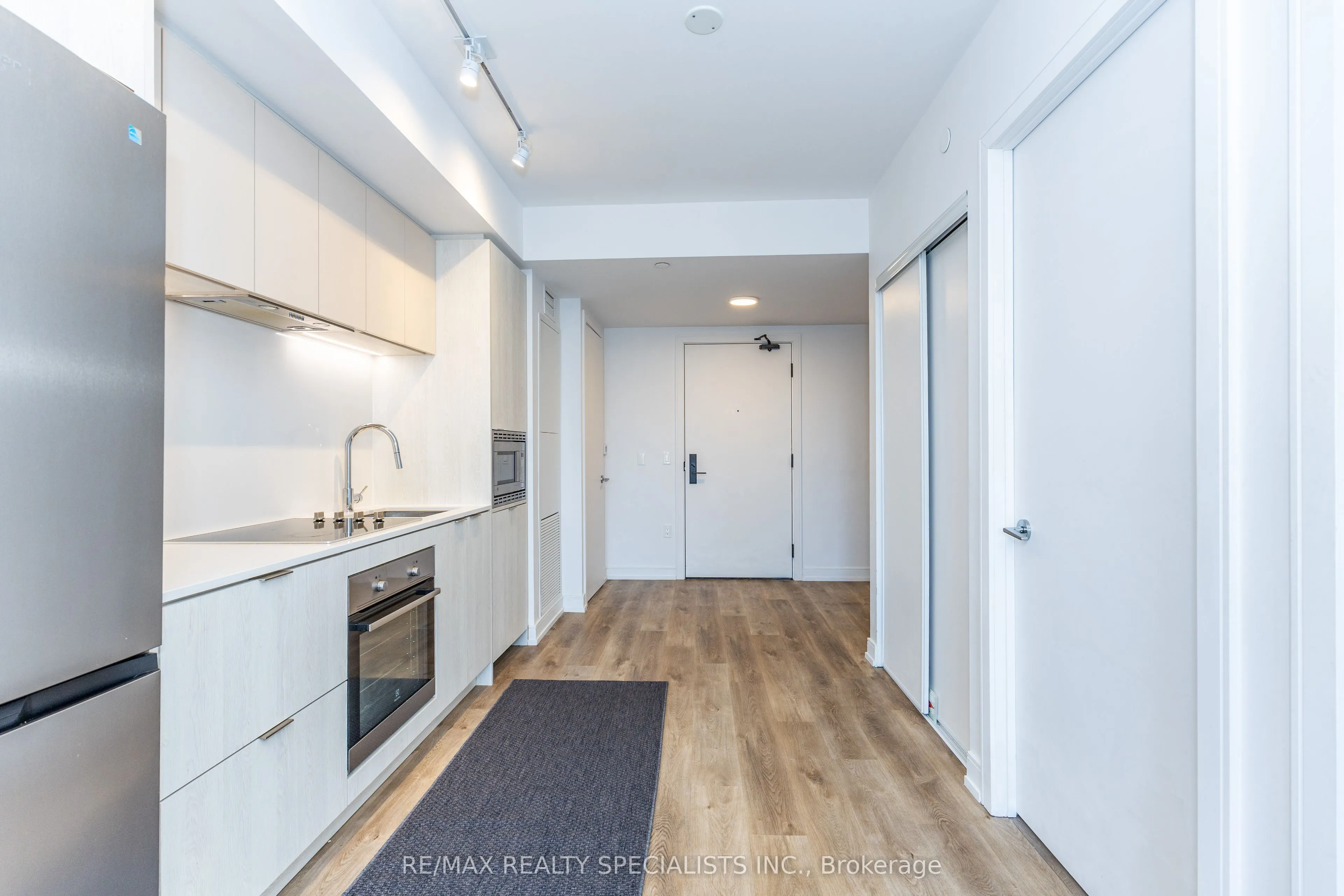 1 Jarvis Street #1404