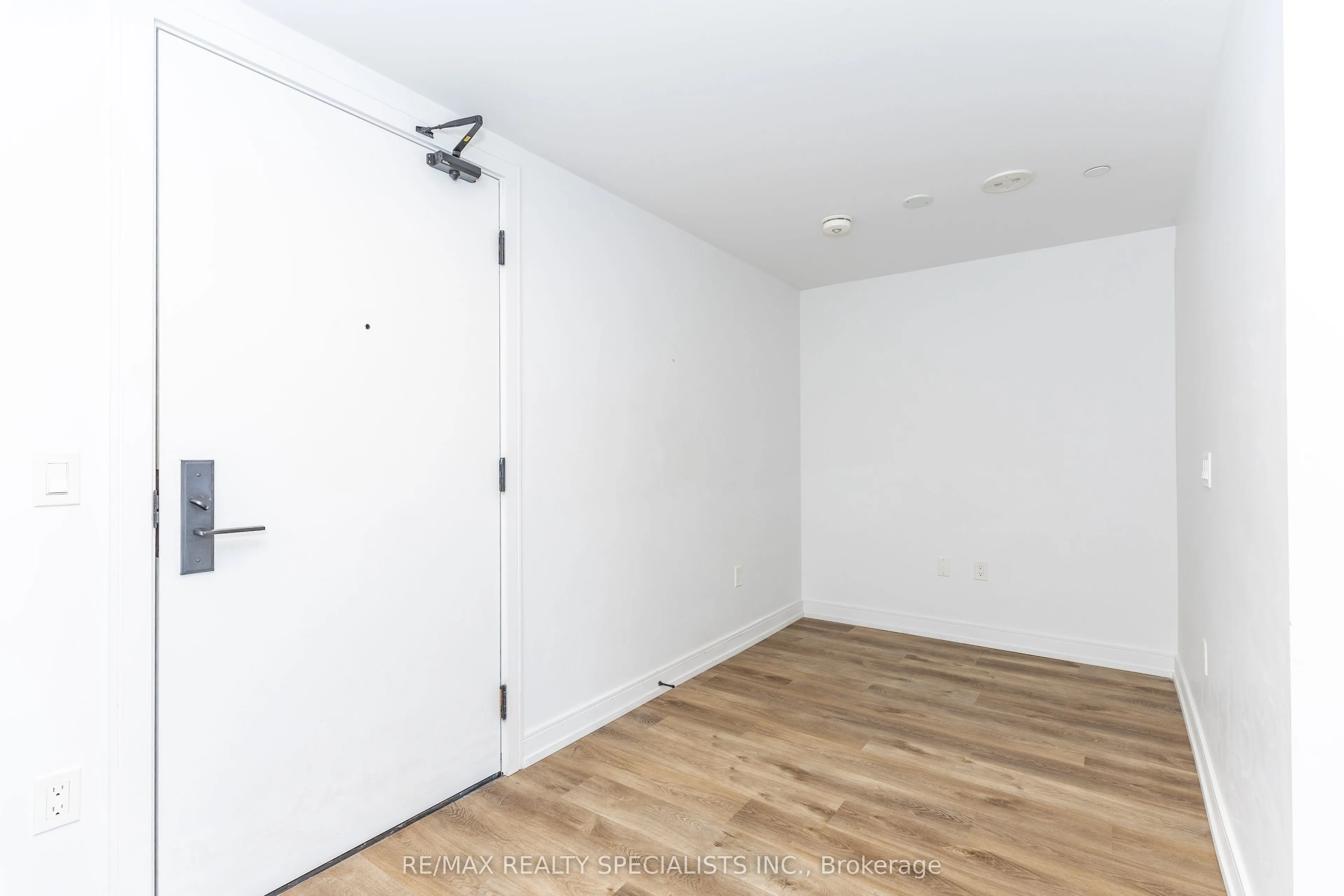 1 Jarvis Street #1404