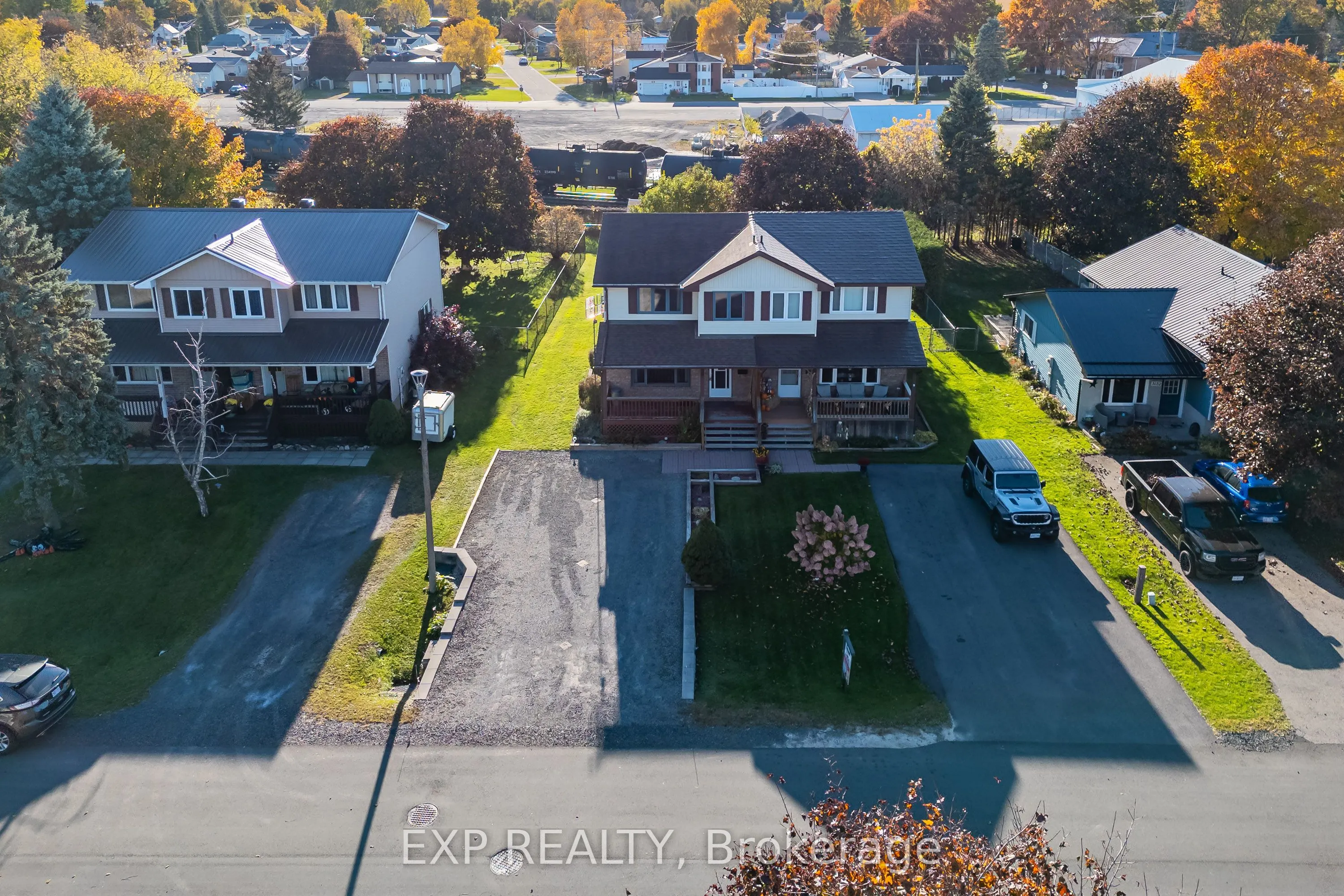 5126 Meadowland Drive W