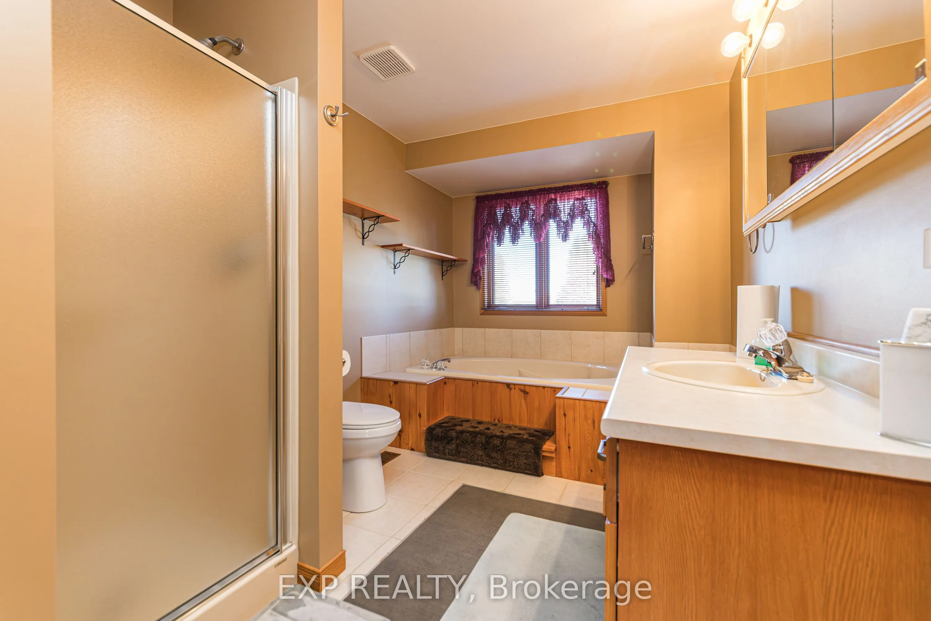 5126 Meadowland Drive W