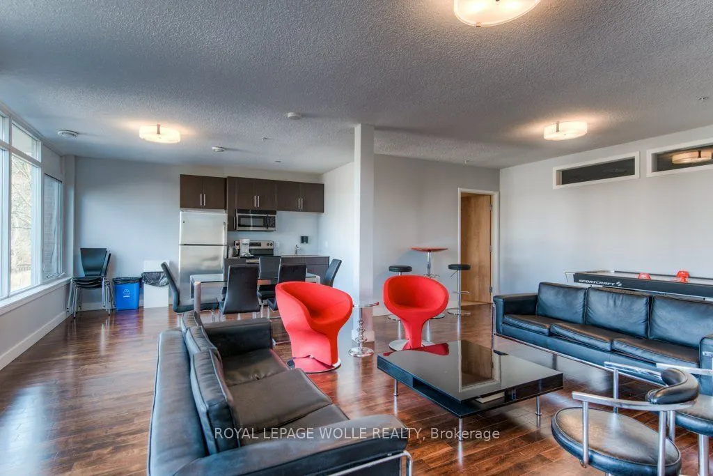 188 King Street #401