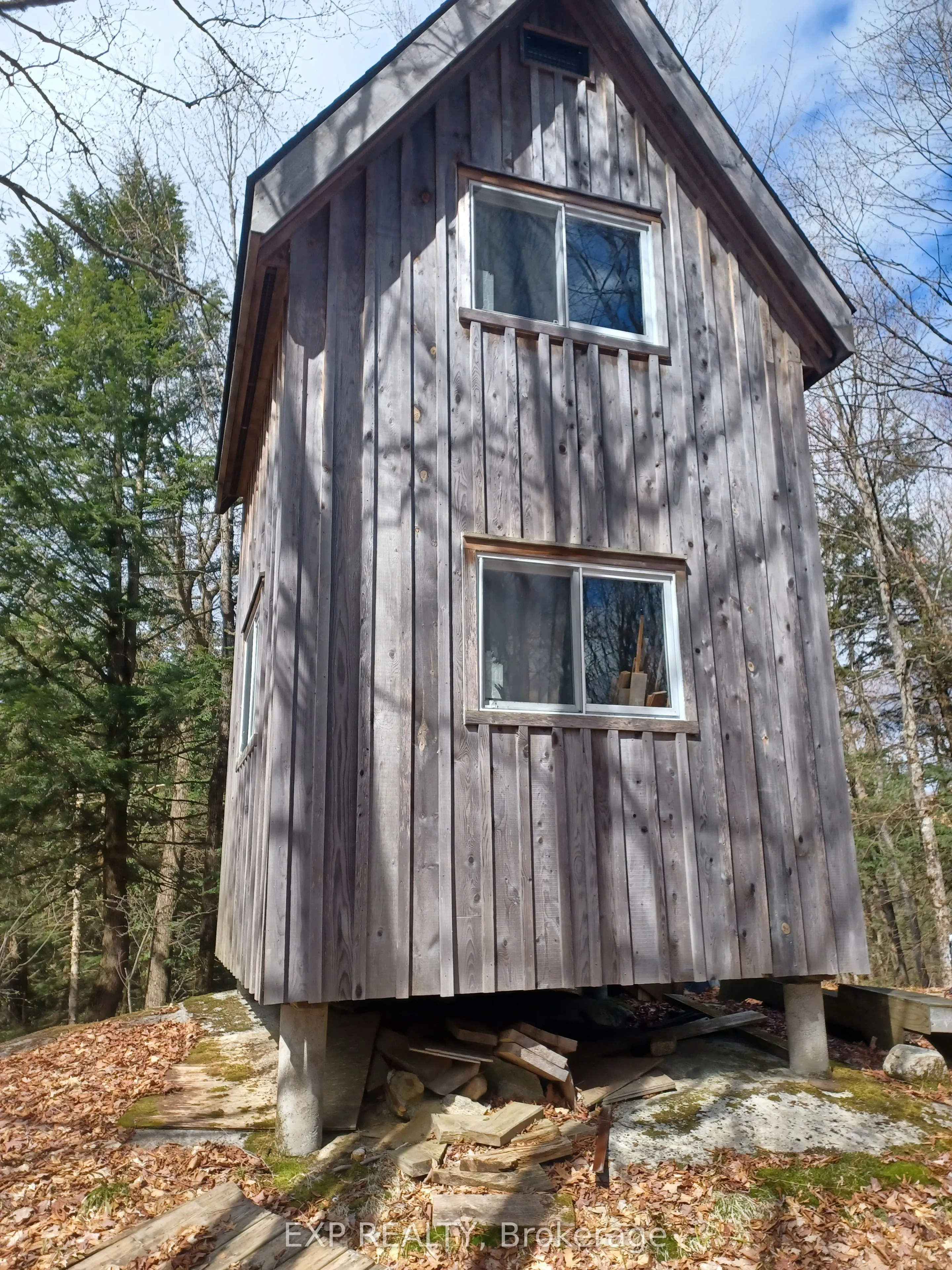982 Raymond Road