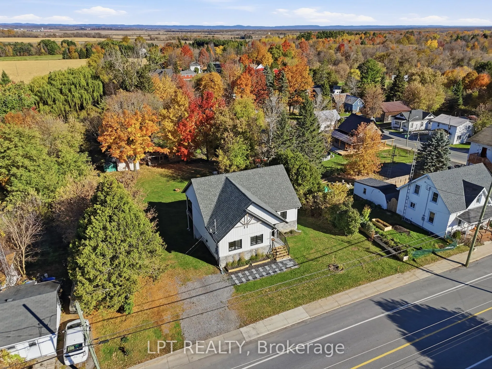 5089 County Rd 10 Road