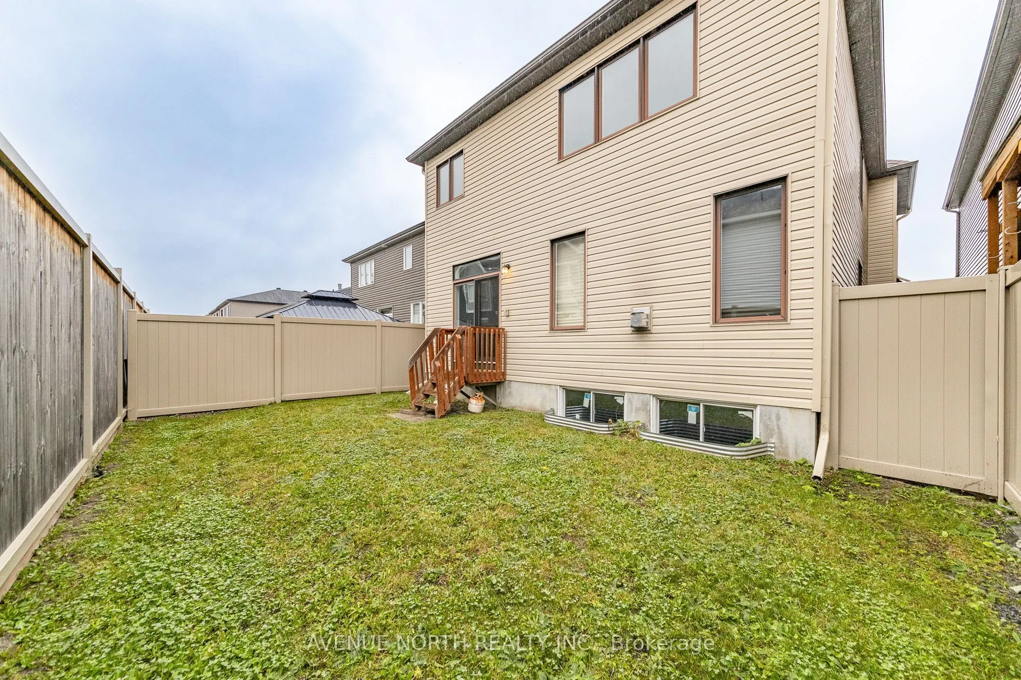 246 AQUARIUM Avenue