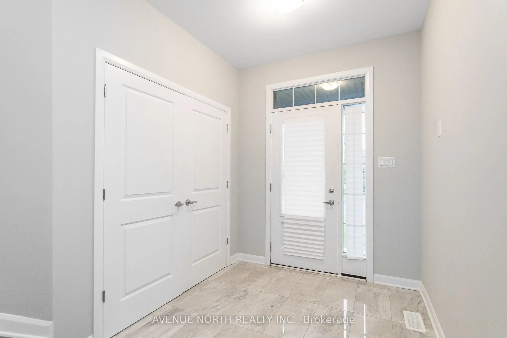 246 AQUARIUM Avenue