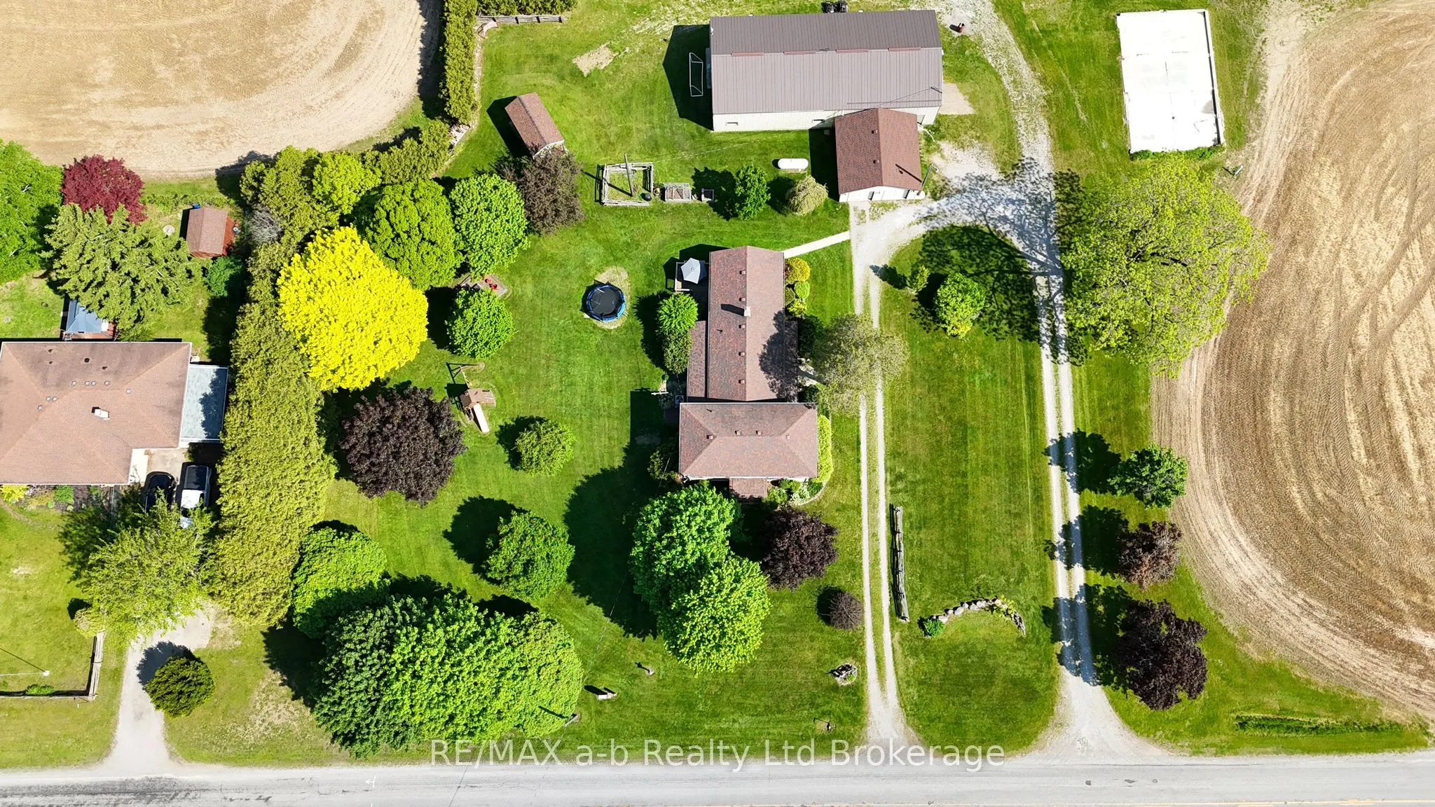 1813 Norfolk County 19 Road W