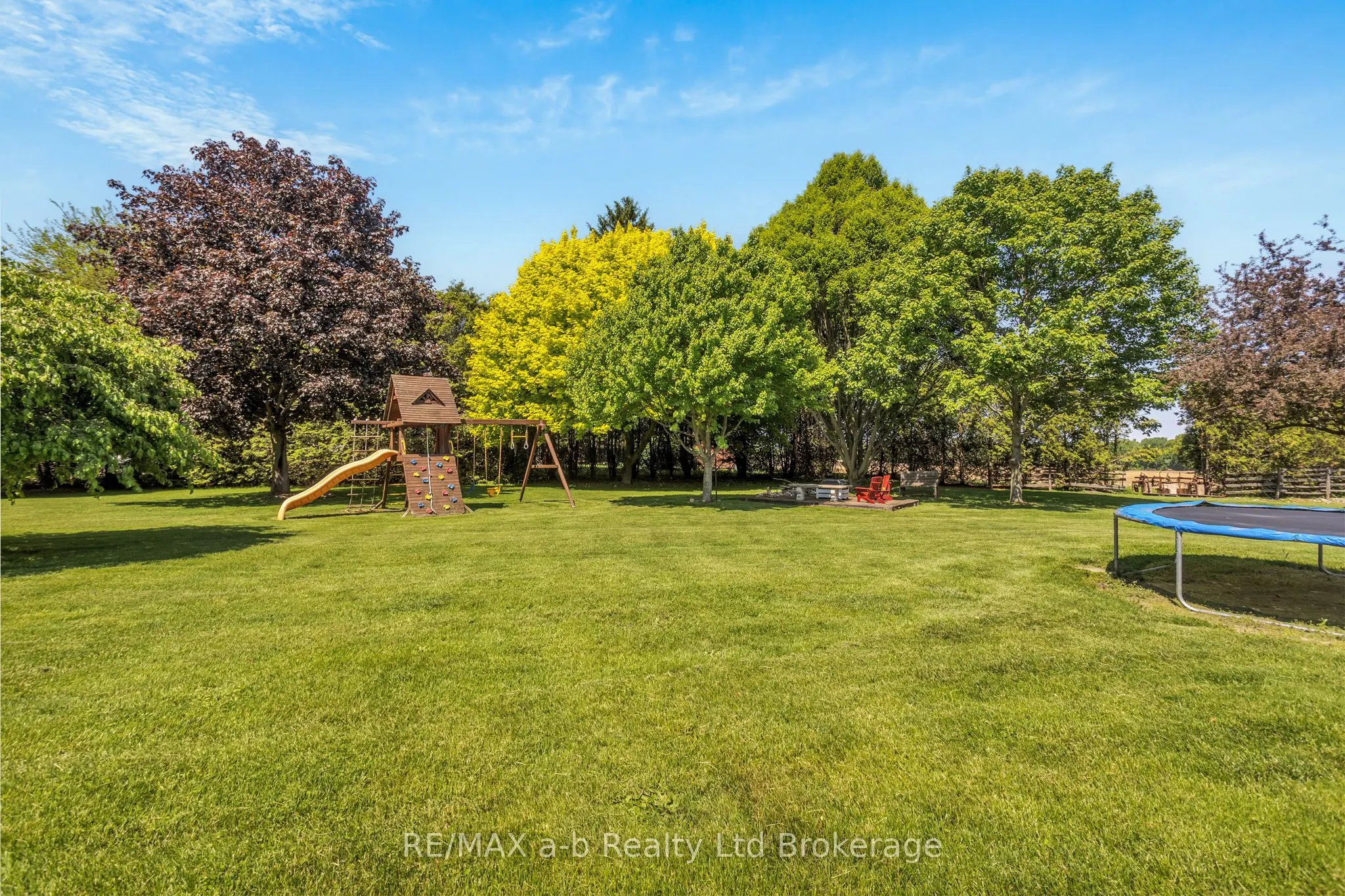 1813 Norfolk County 19 Road W