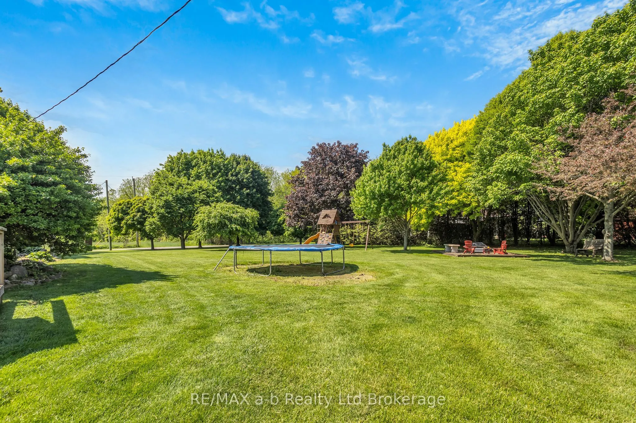 1813 Norfolk County 19 Road W
