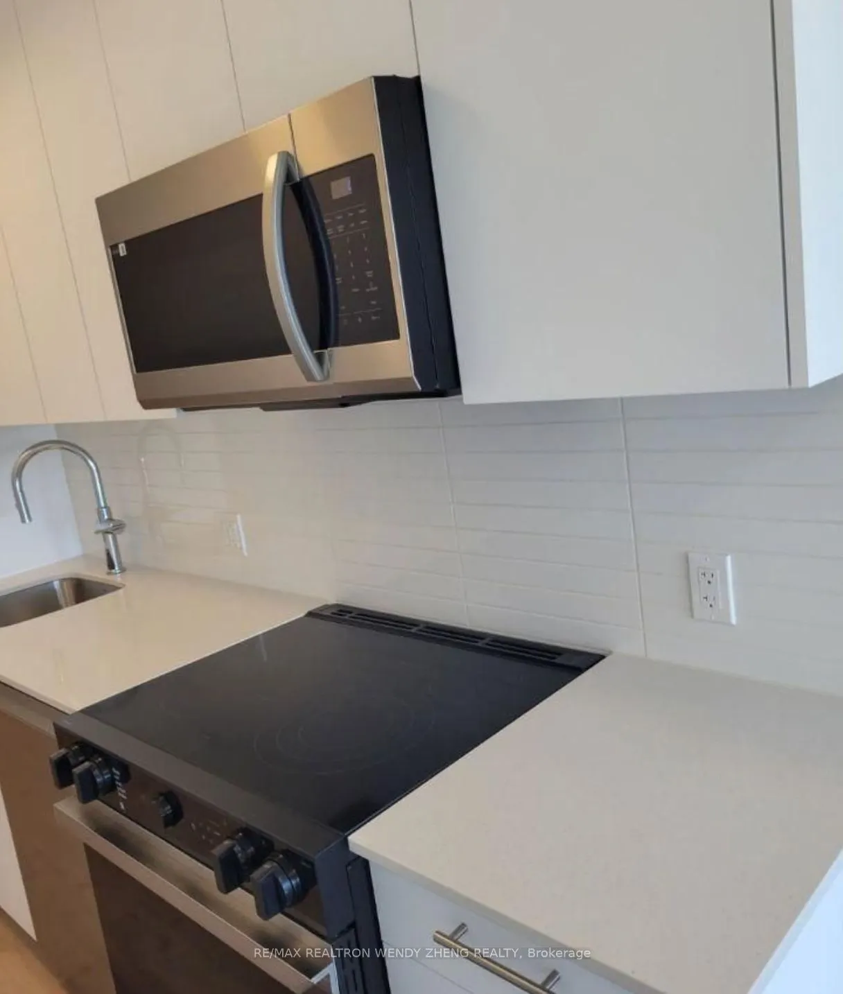 30 Francis Street S #1604