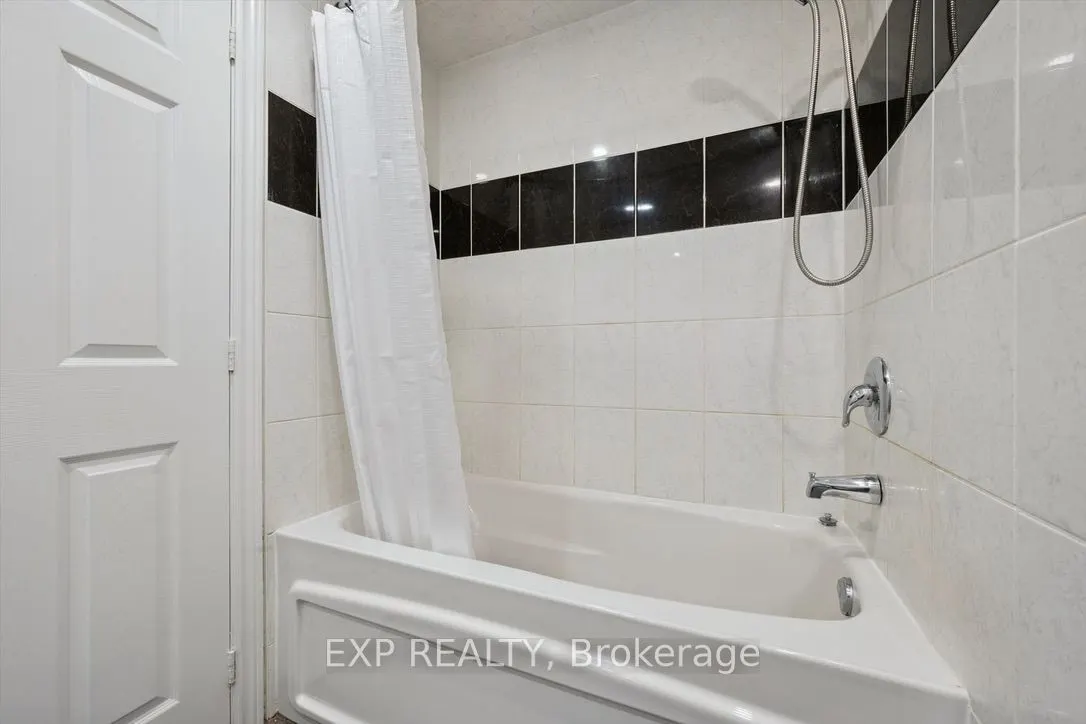 46 Cedarwoods Crescent #20