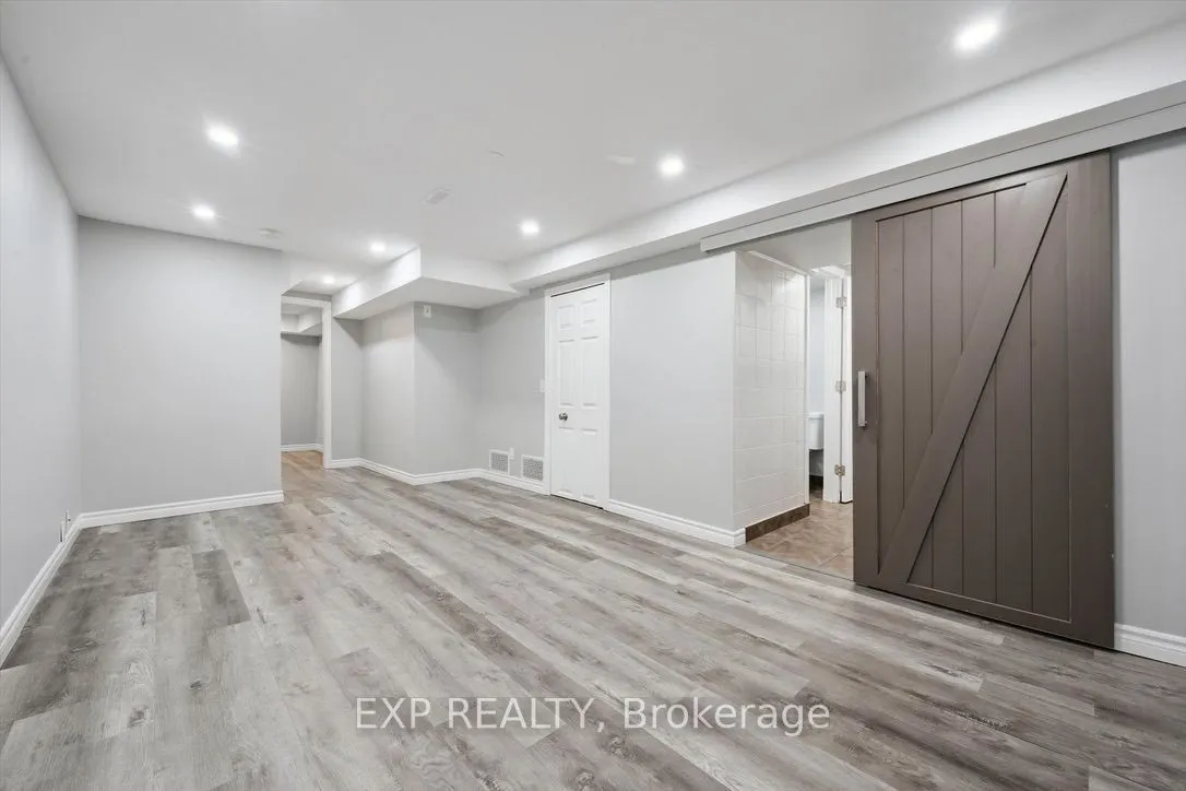 46 Cedarwoods Crescent #20