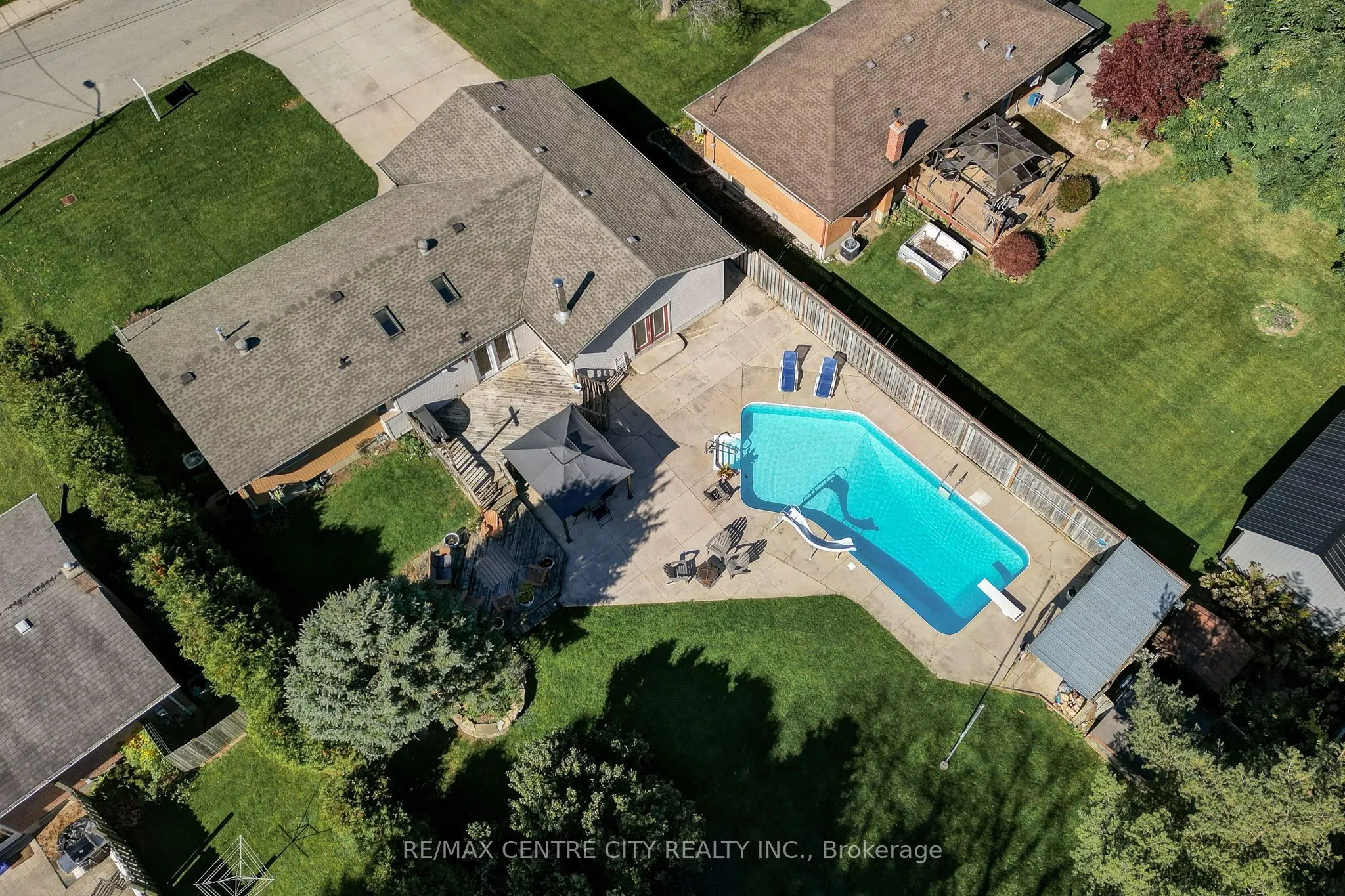 68 Lois Avenue
