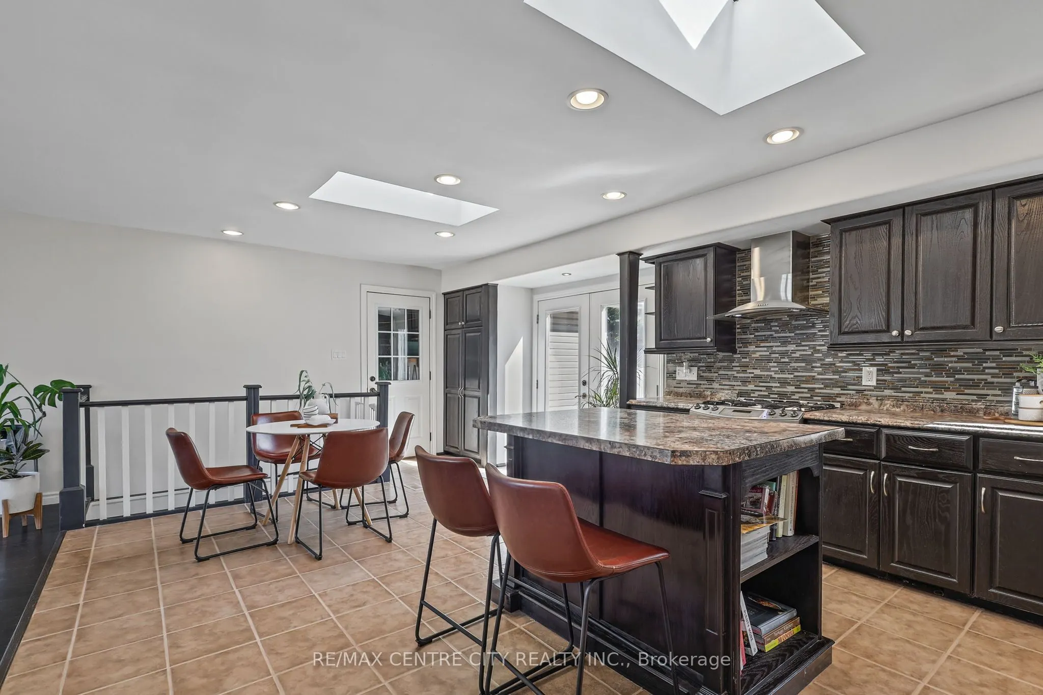 68 Lois Avenue