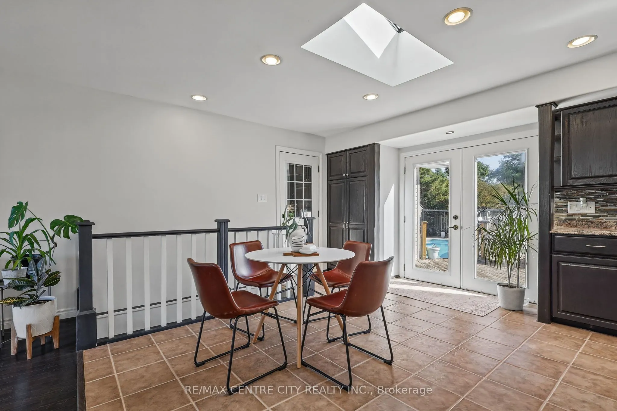 68 Lois Avenue