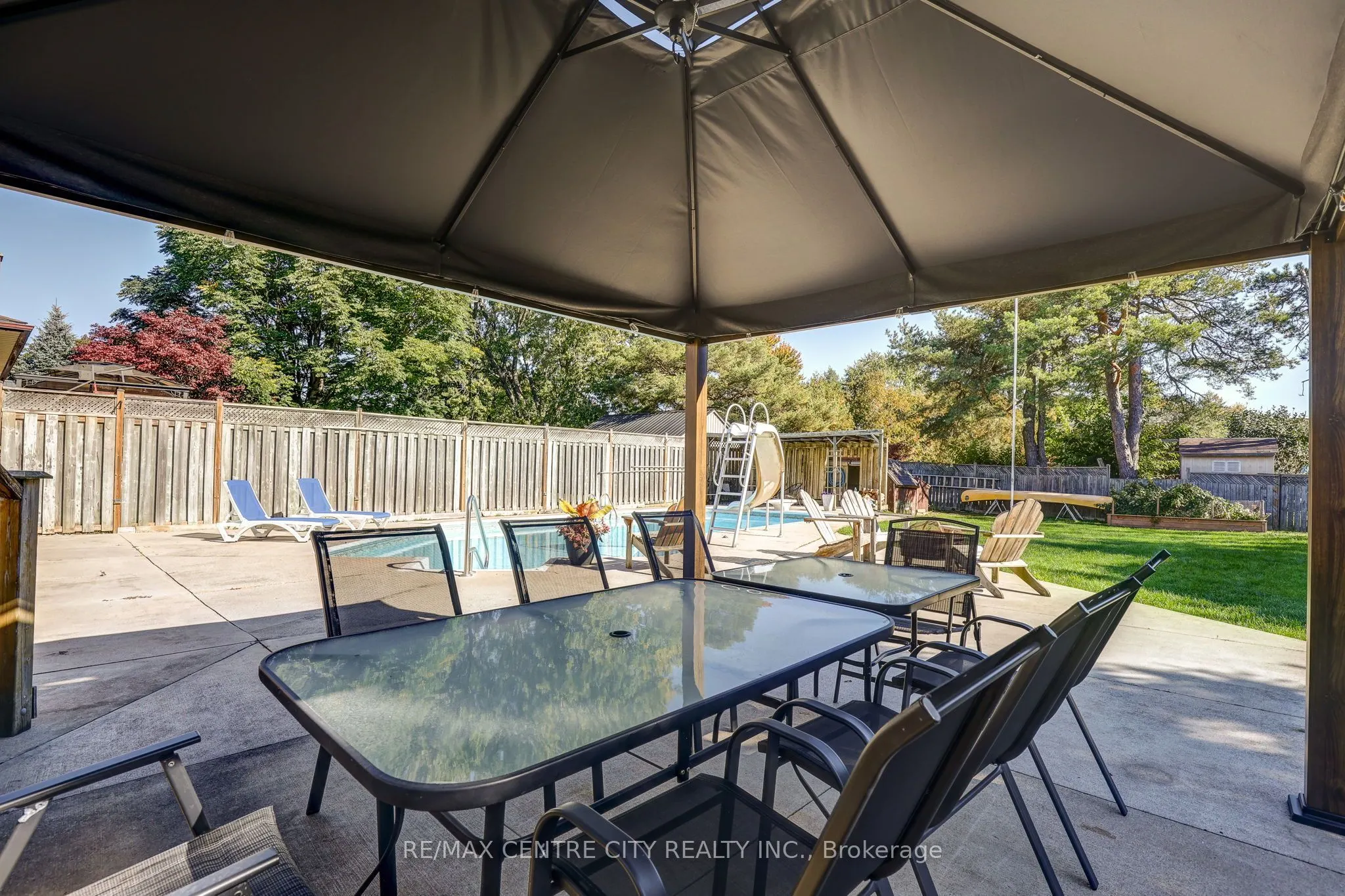 68 Lois Avenue