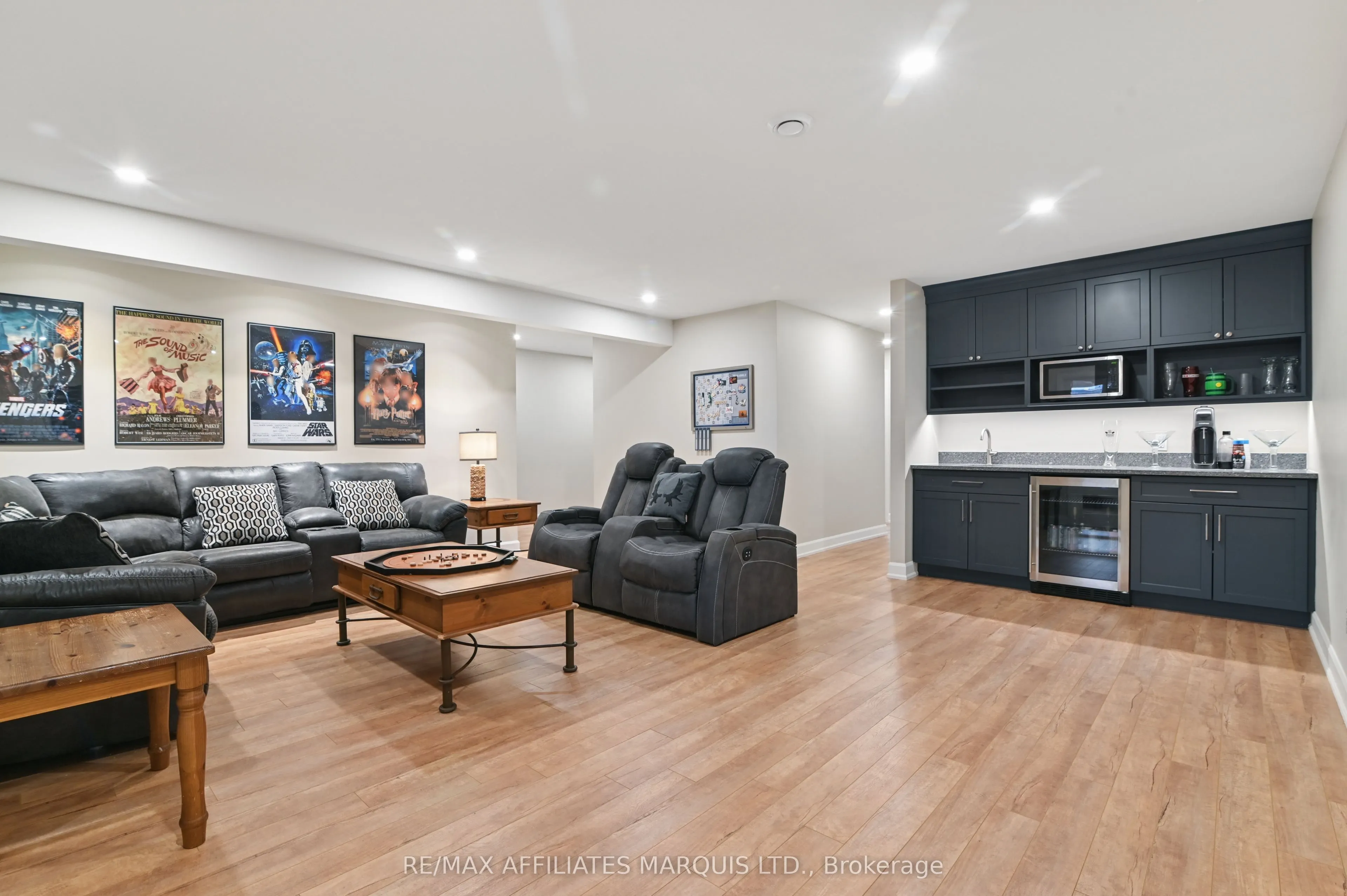 18163 St Laurent Boulevard