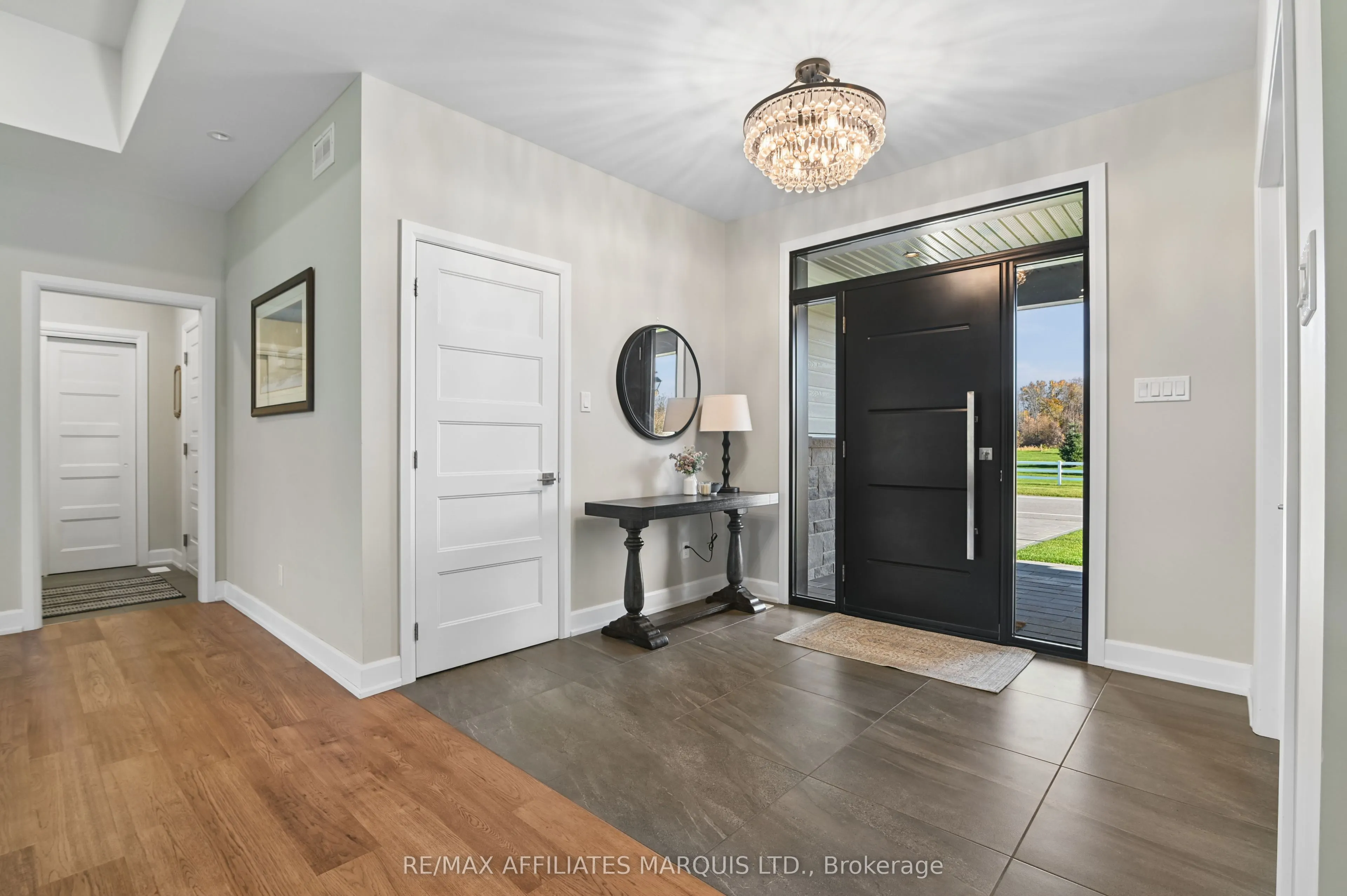 18163 St Laurent Boulevard