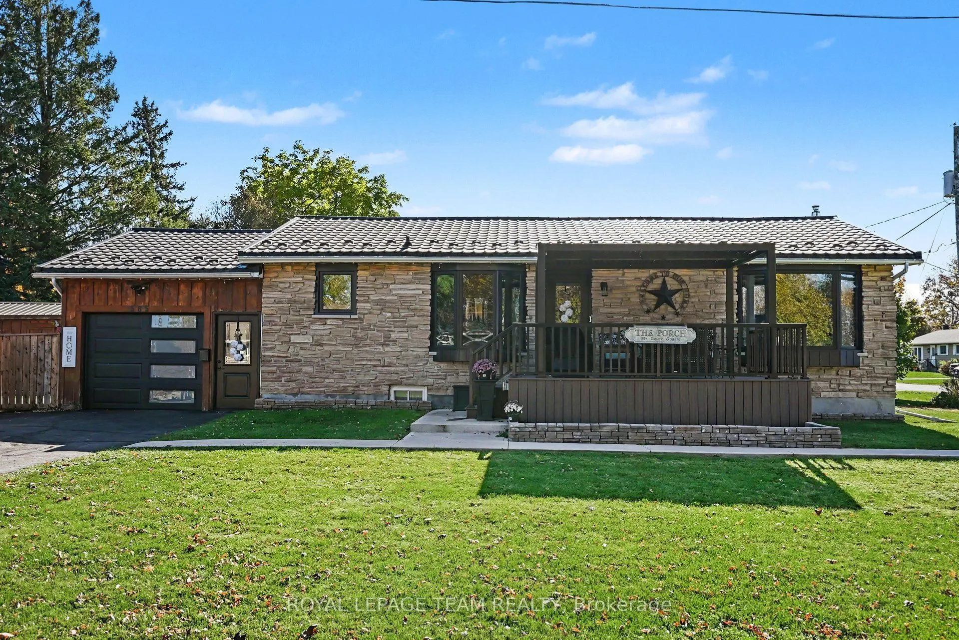 565 Dufferin Street W