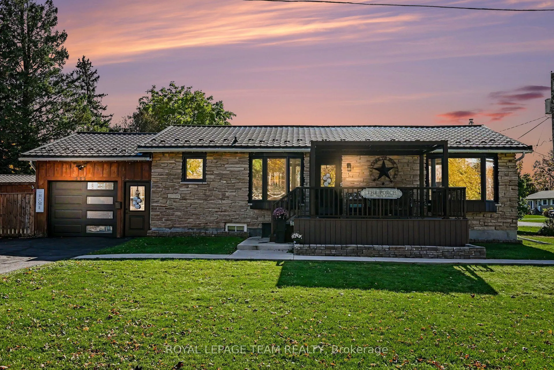 565 Dufferin Street W
