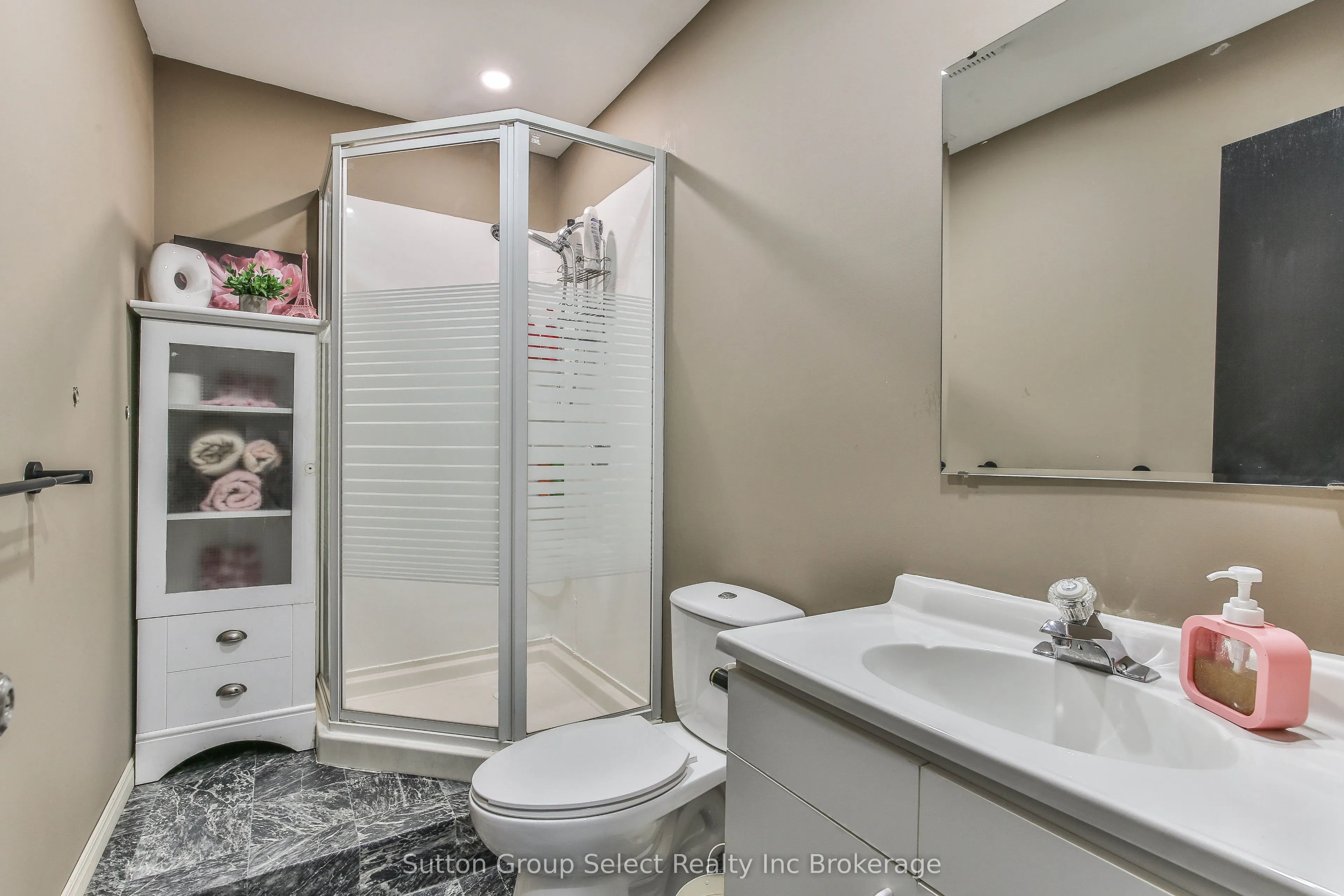 1126 Pearson Drive