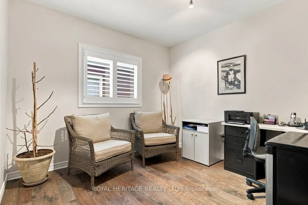 37 Grainger Crescent