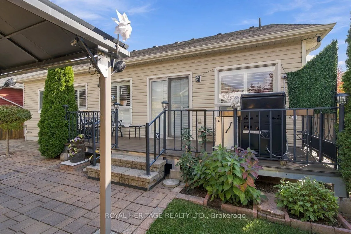 37 Grainger Crescent
