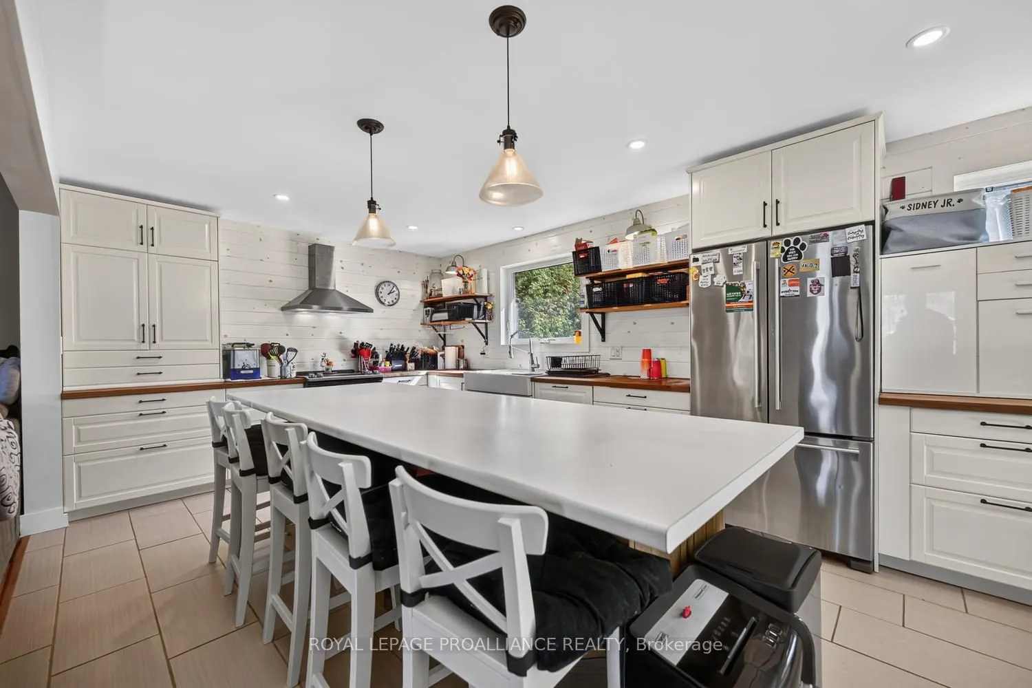 15 Willow Drive