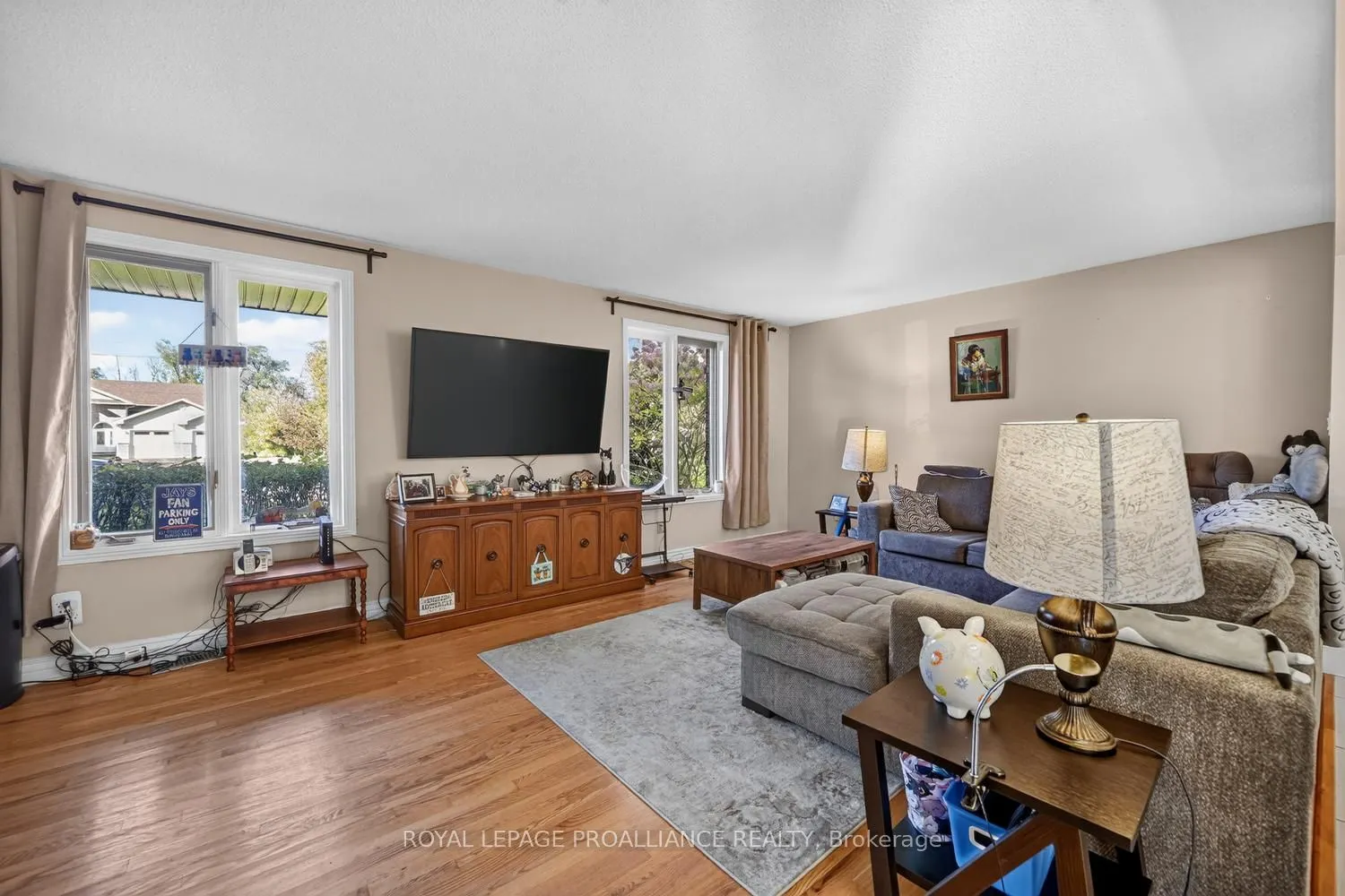 15 Willow Drive