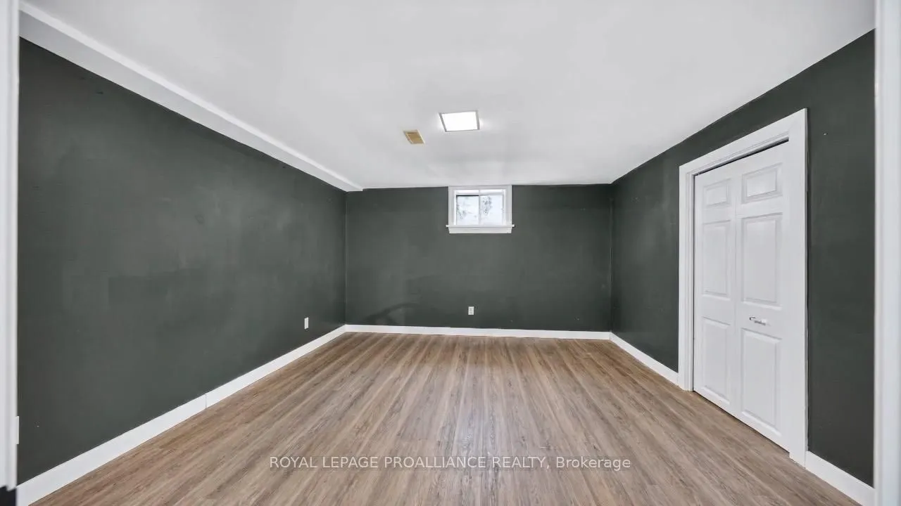 15 Willow Drive