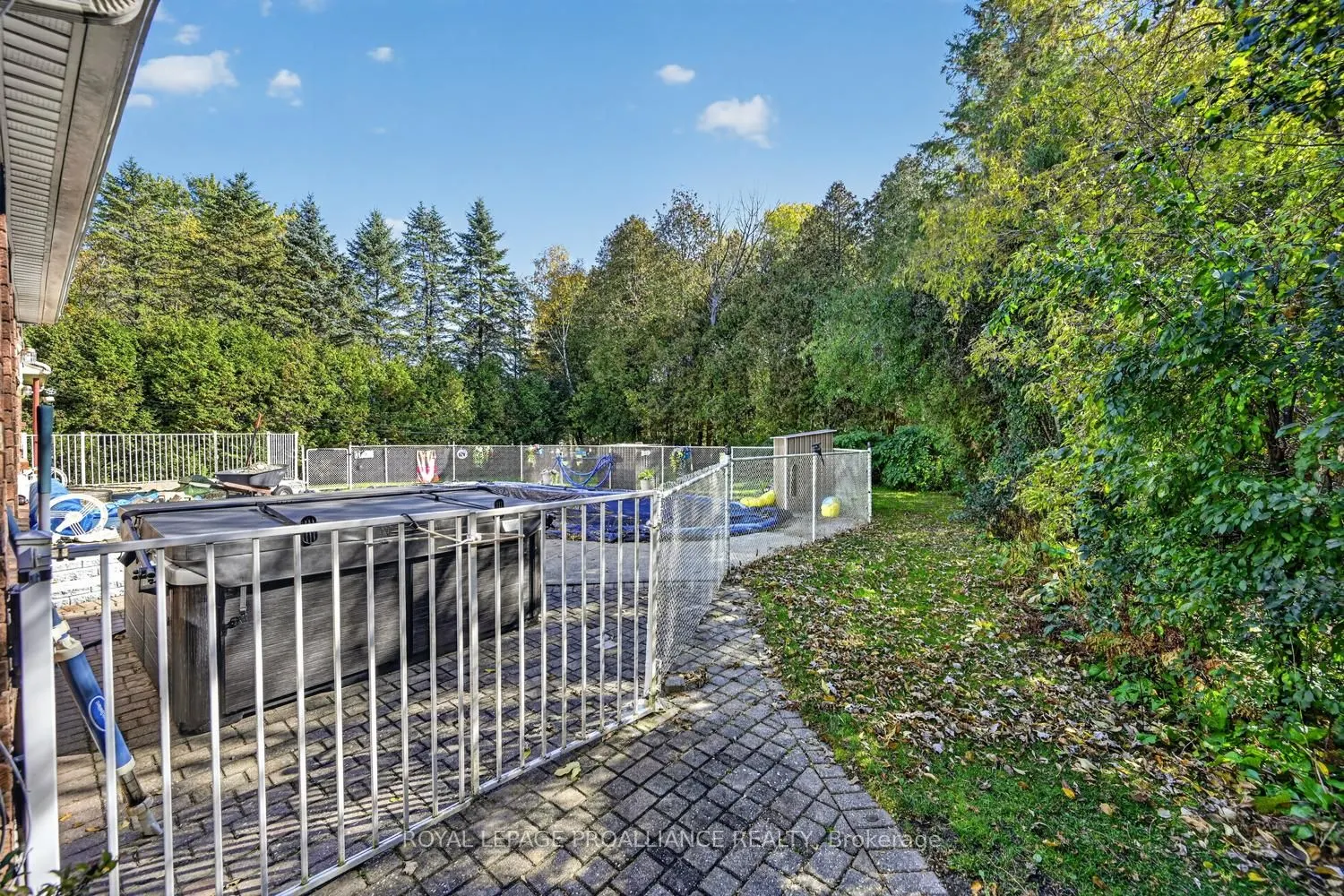 15 Willow Drive