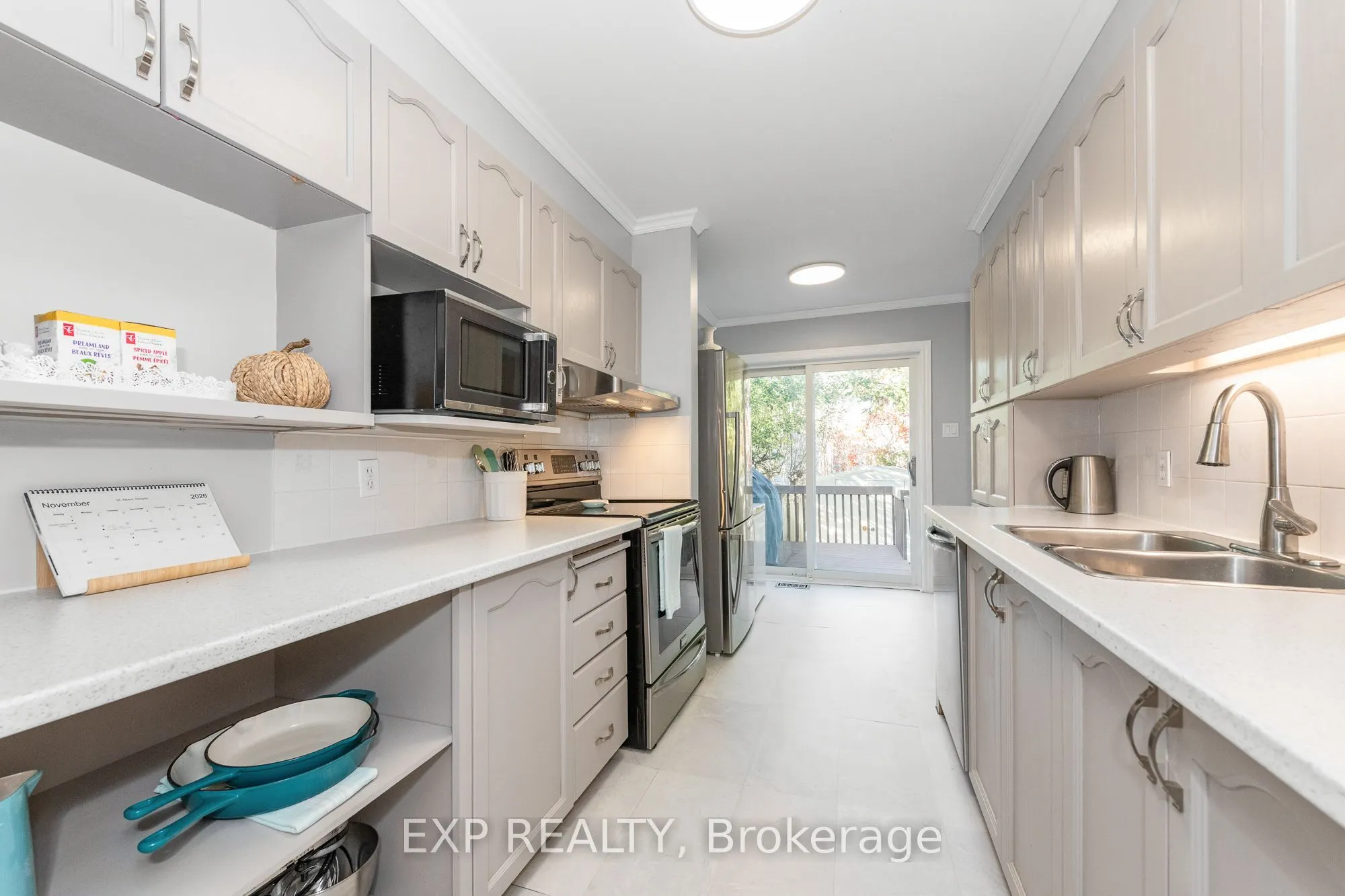36 Meadowbreeze Drive
