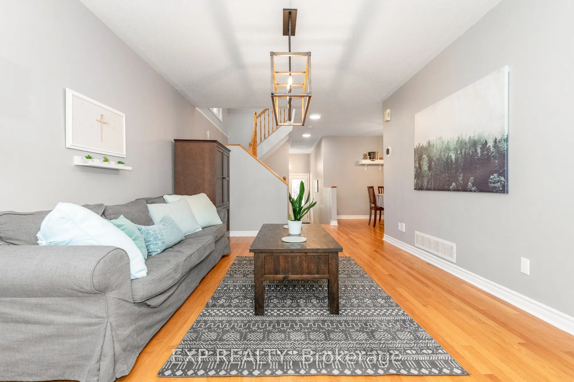 36 Meadowbreeze Drive