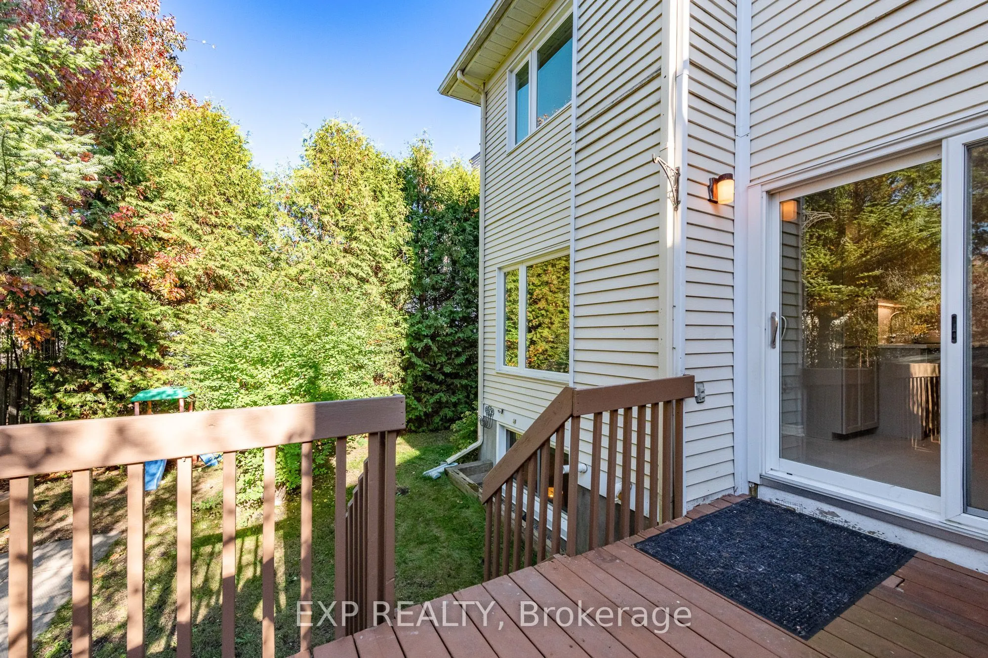 36 Meadowbreeze Drive