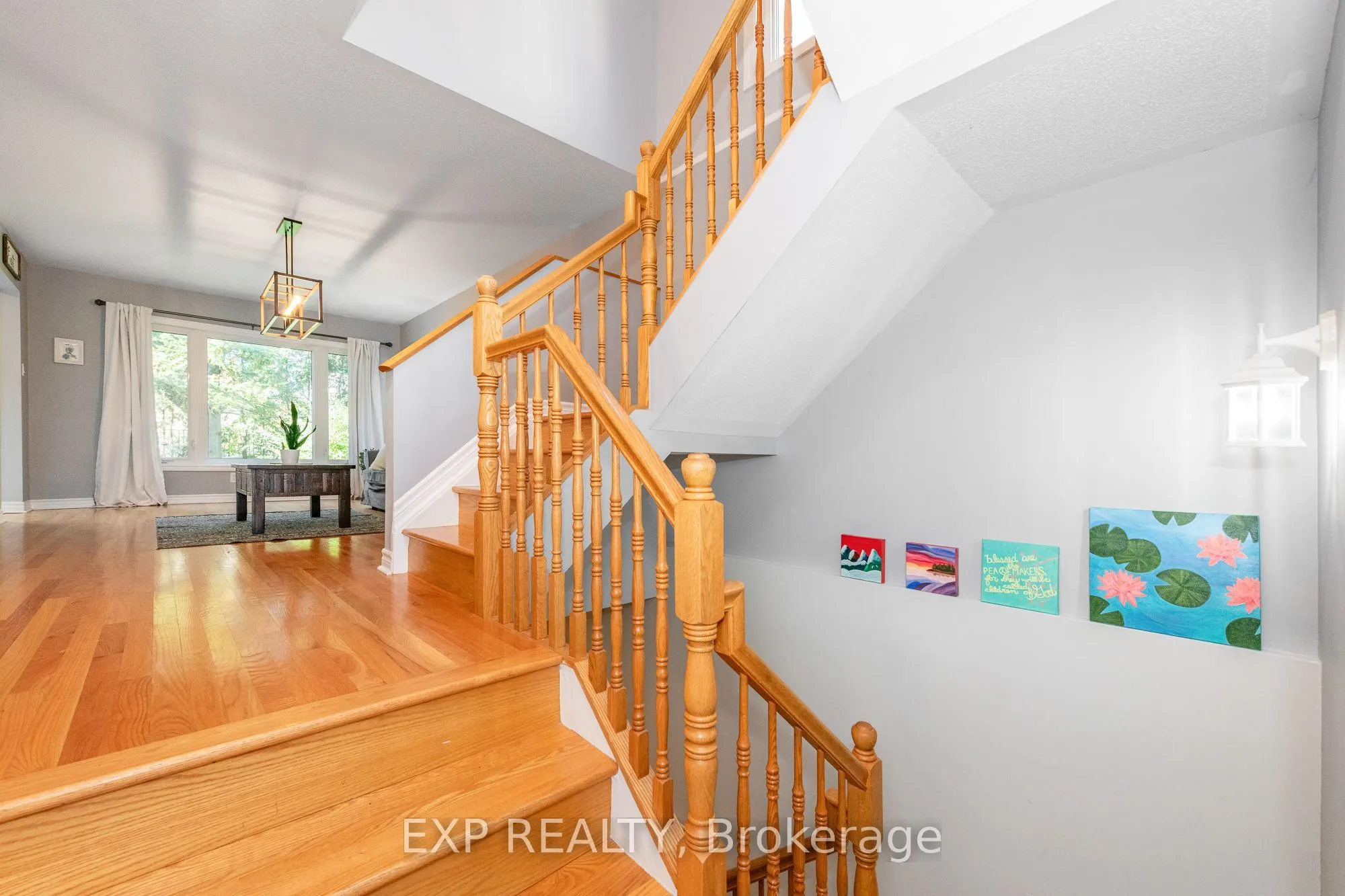 36 Meadowbreeze Drive
