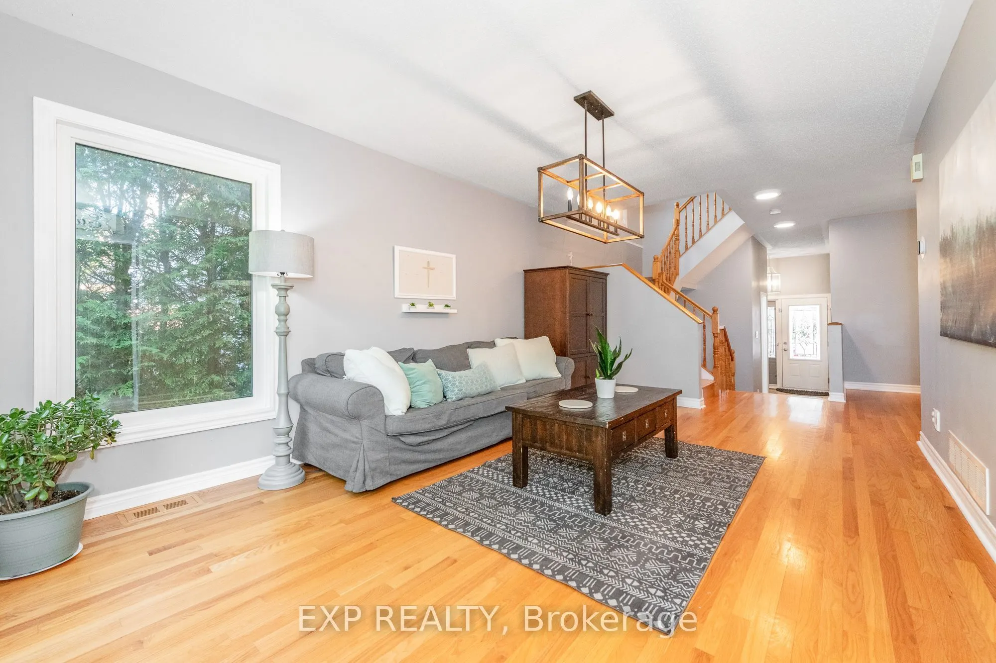 36 Meadowbreeze Drive