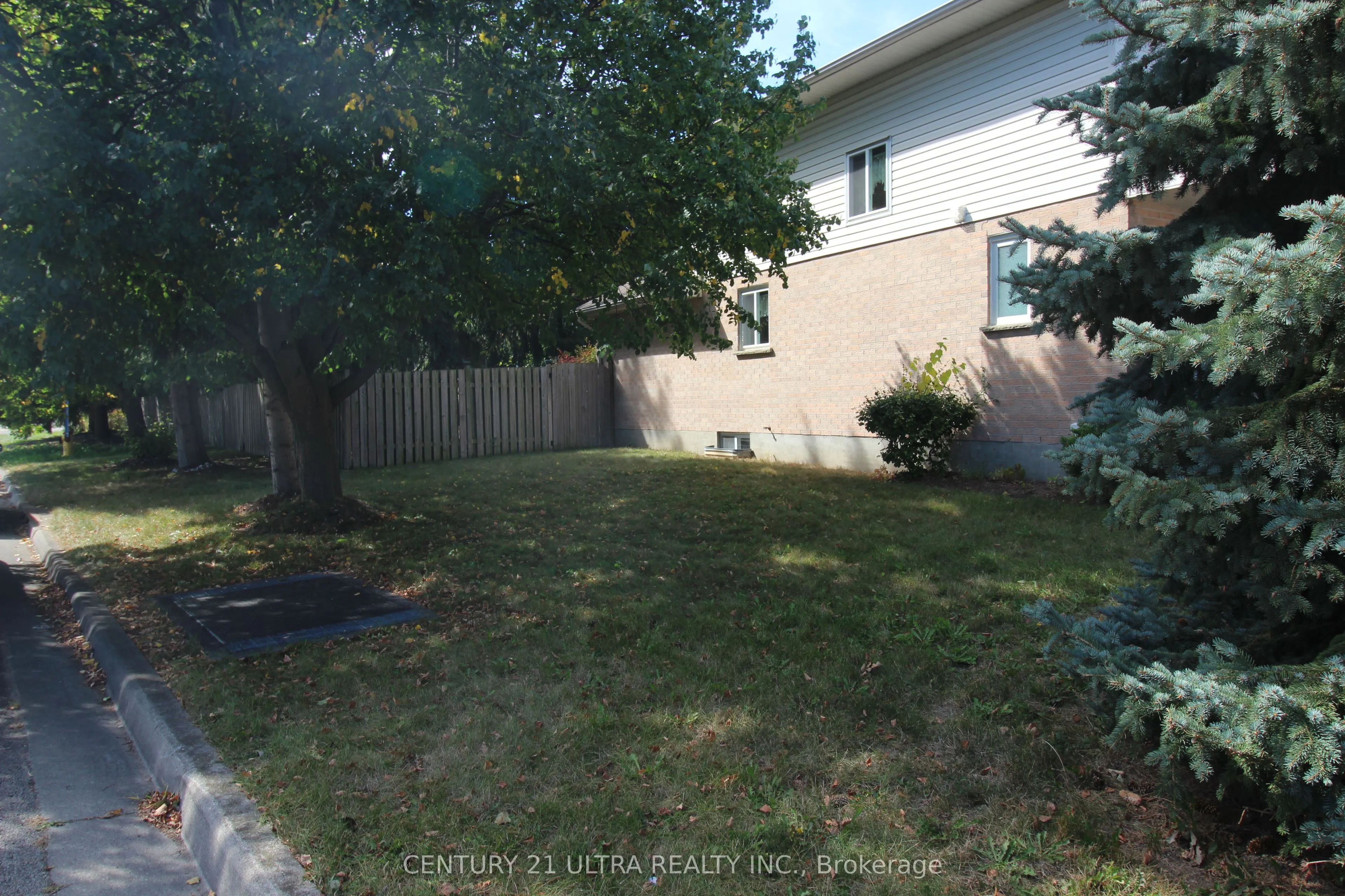 373 Brembel Crescent