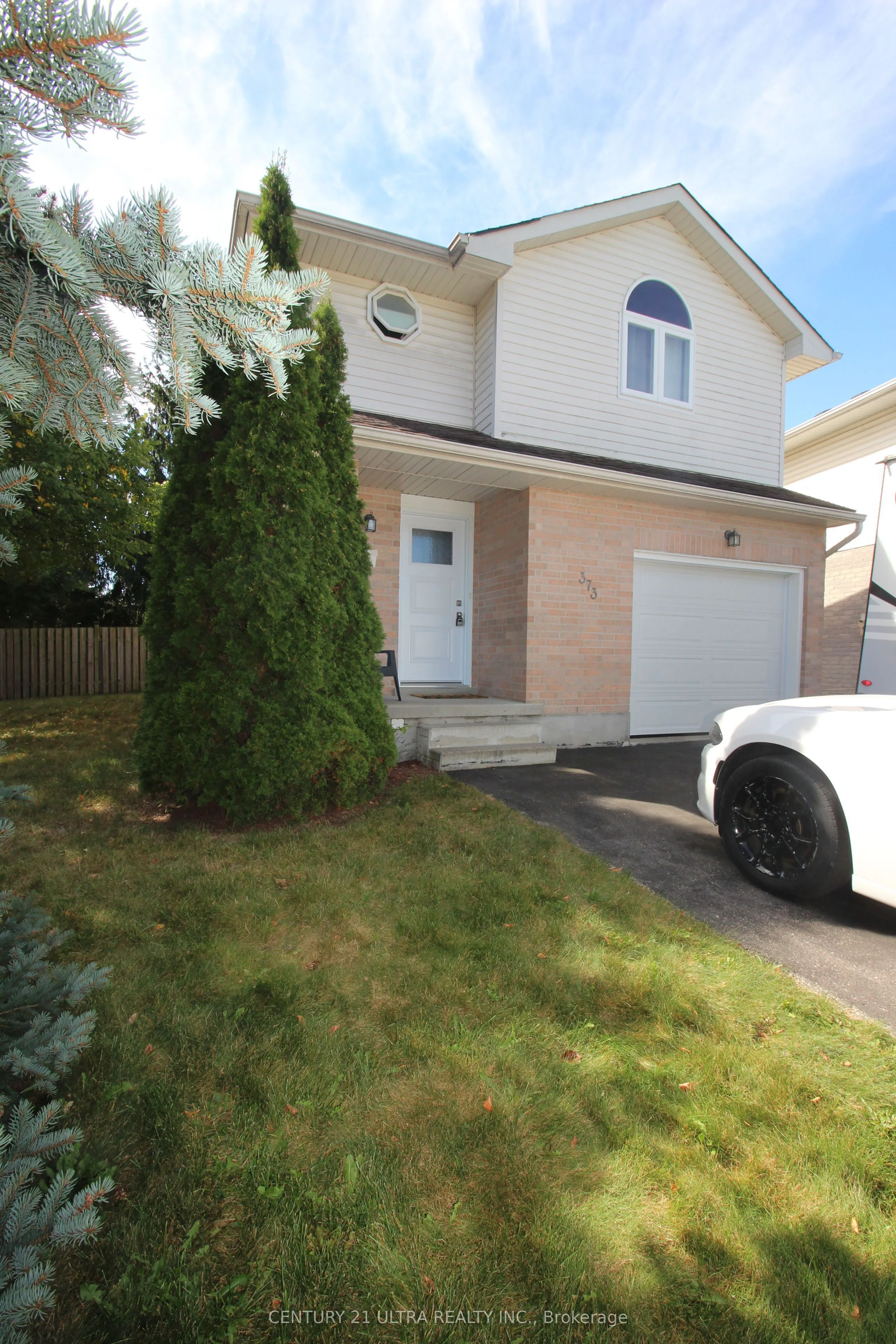 373 Brembel Crescent