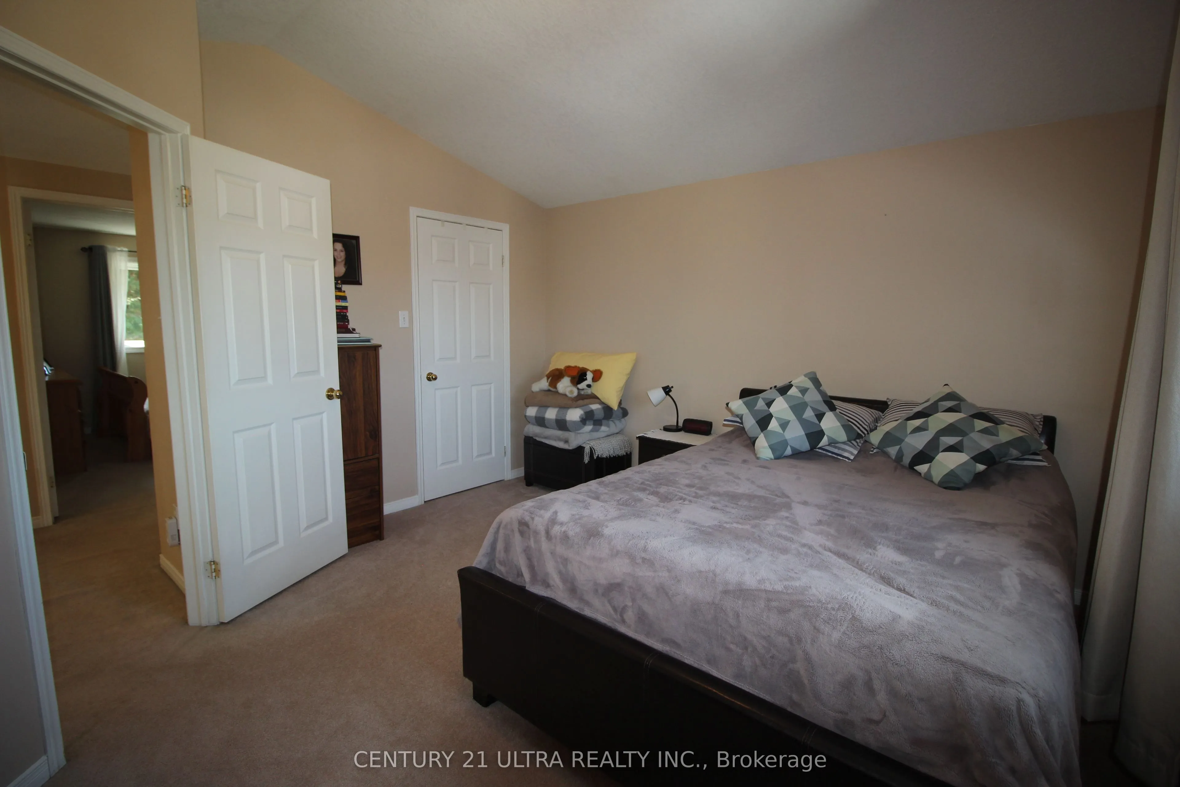 373 Brembel Crescent