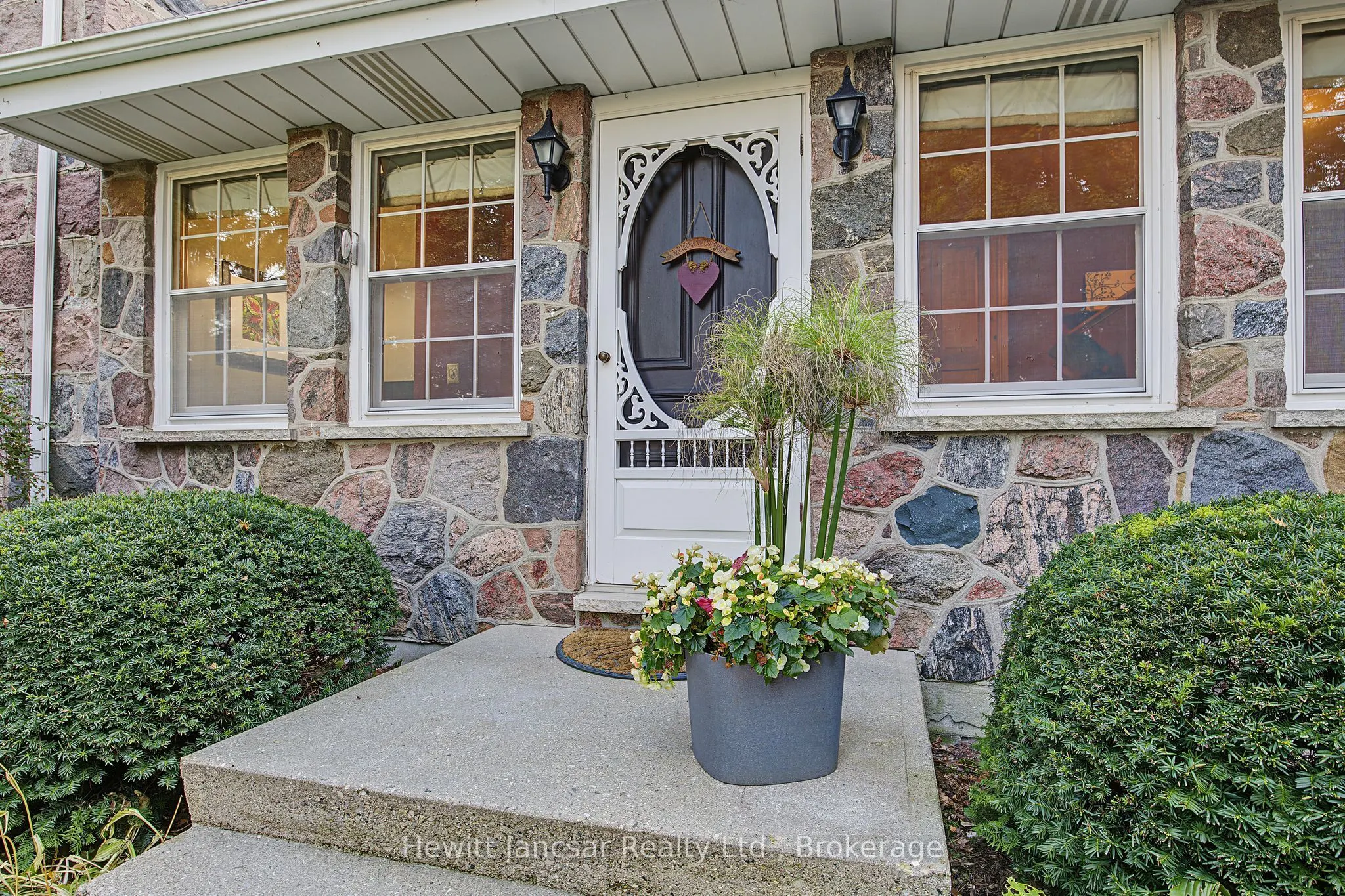 776023 Blandford Road