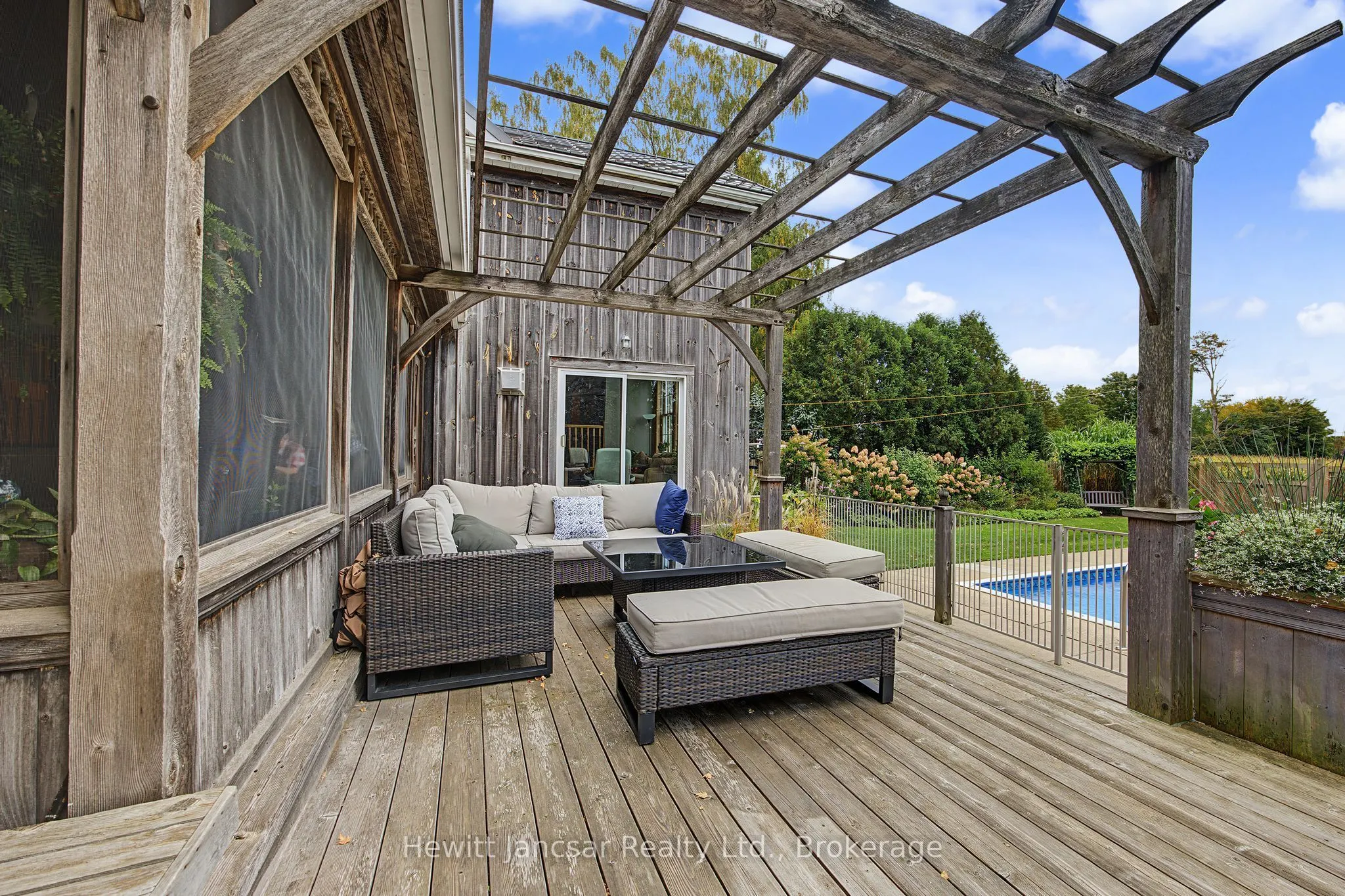 776023 Blandford Road